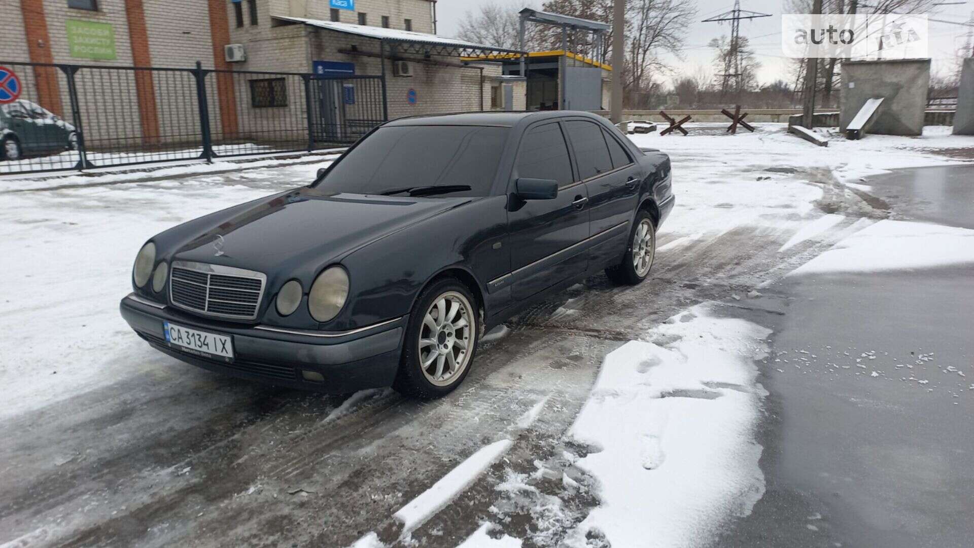 Mercedes-Benz E-Class 1999