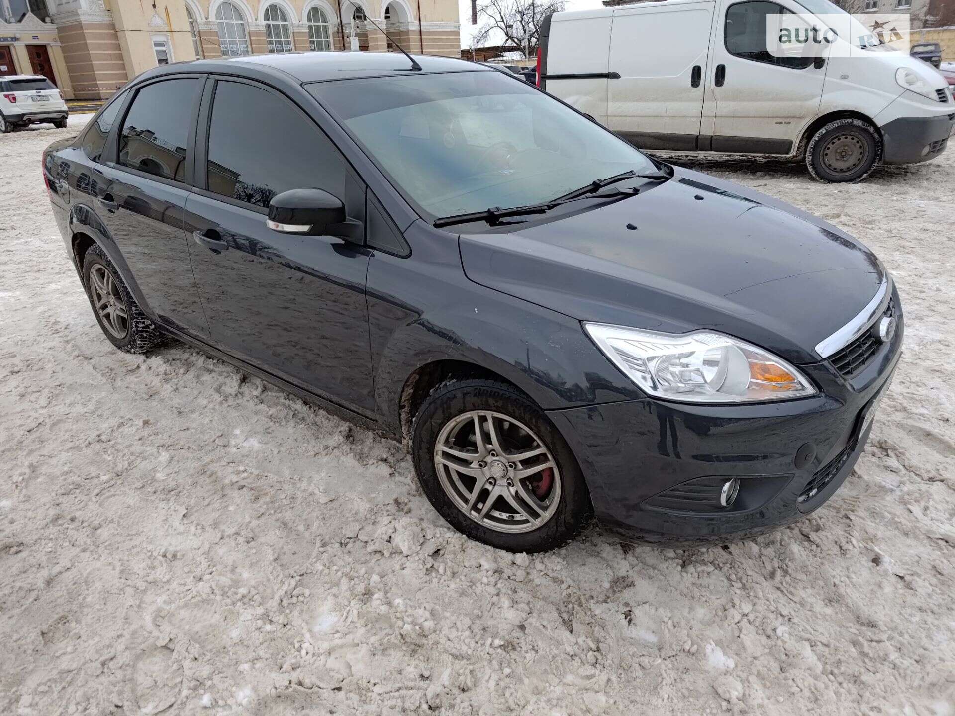 Головне фото звіту автомобіля FORD FOCUS 2010