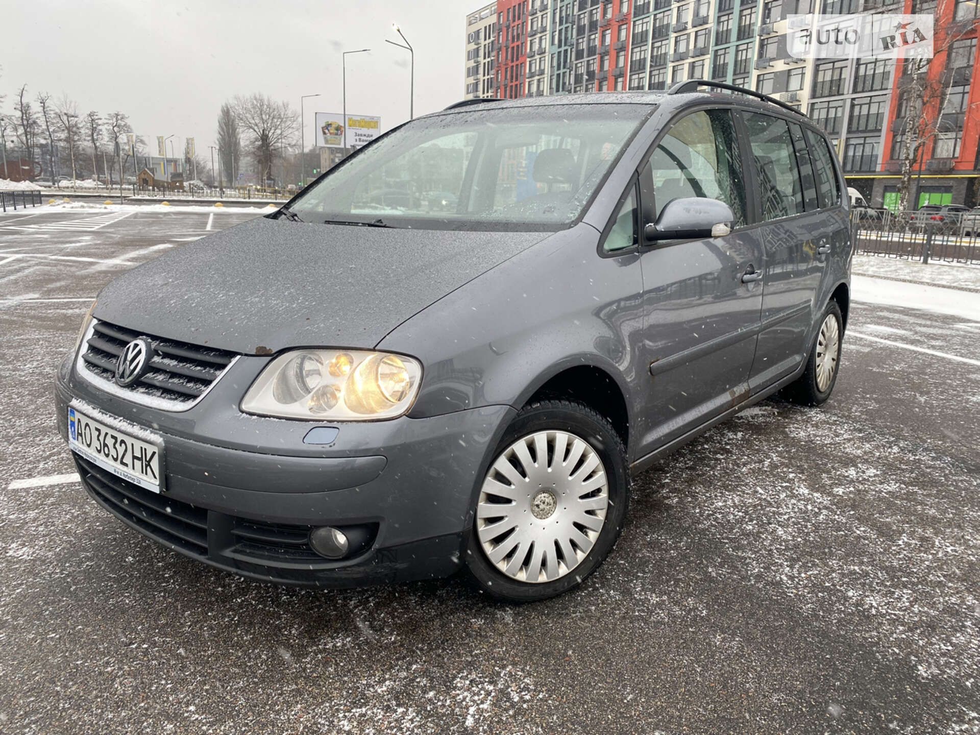 VOLKSWAGEN TOURAN 2006
