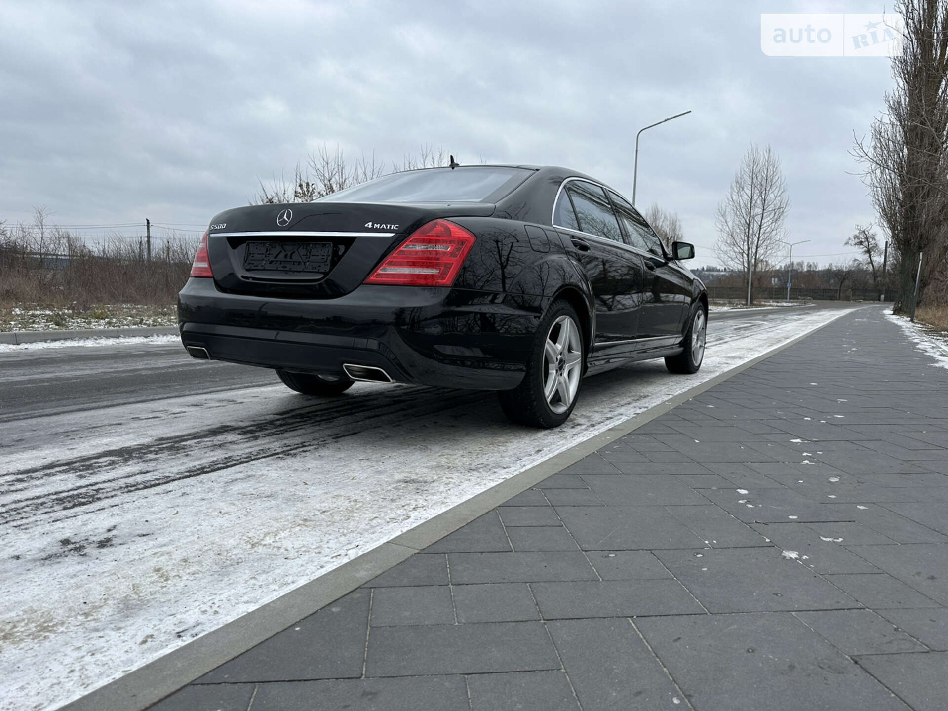 Mercedes-Benz S-Class 2010