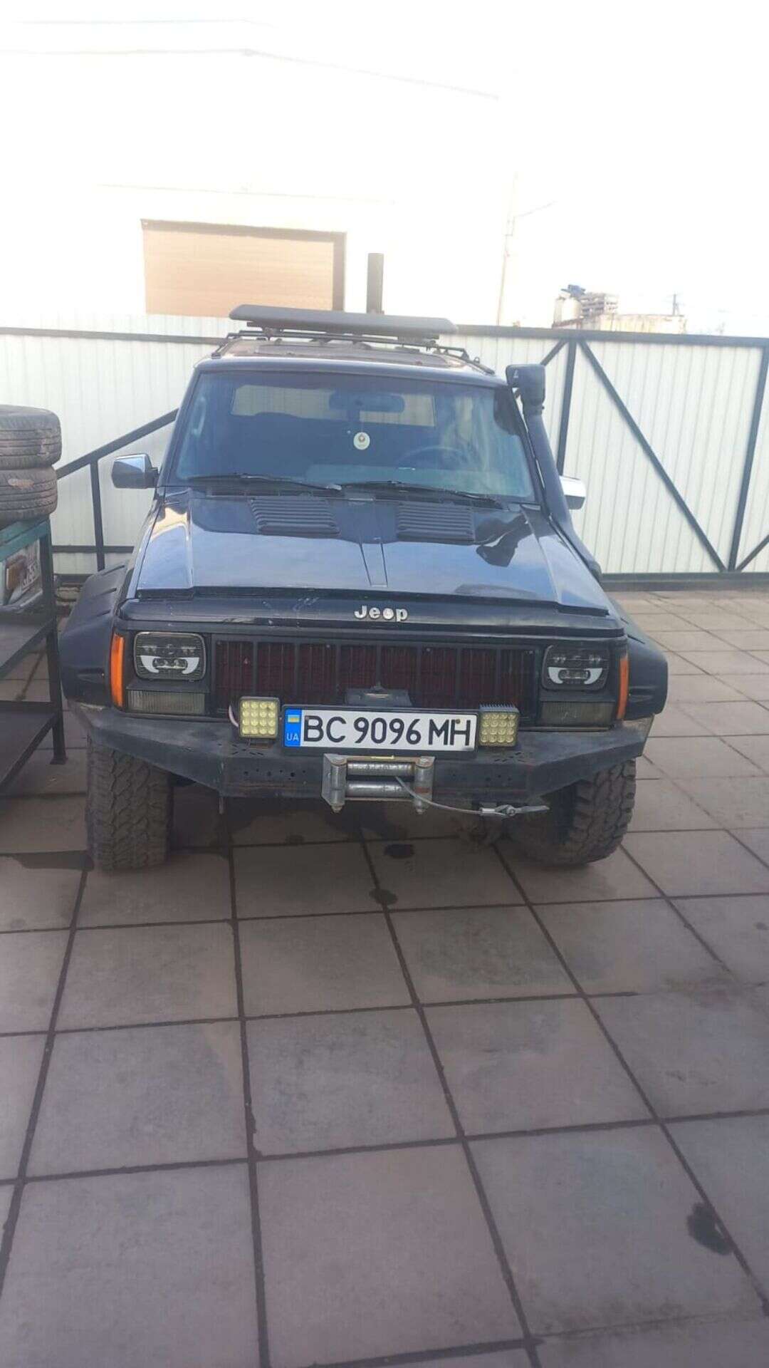 JEEP CHEROKEE 1989