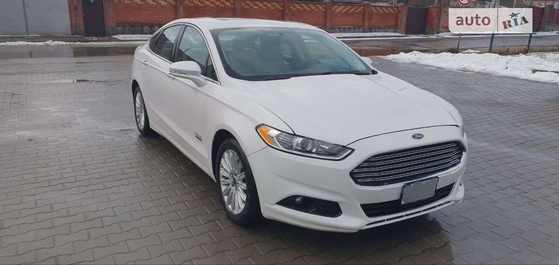 FORD FUSION