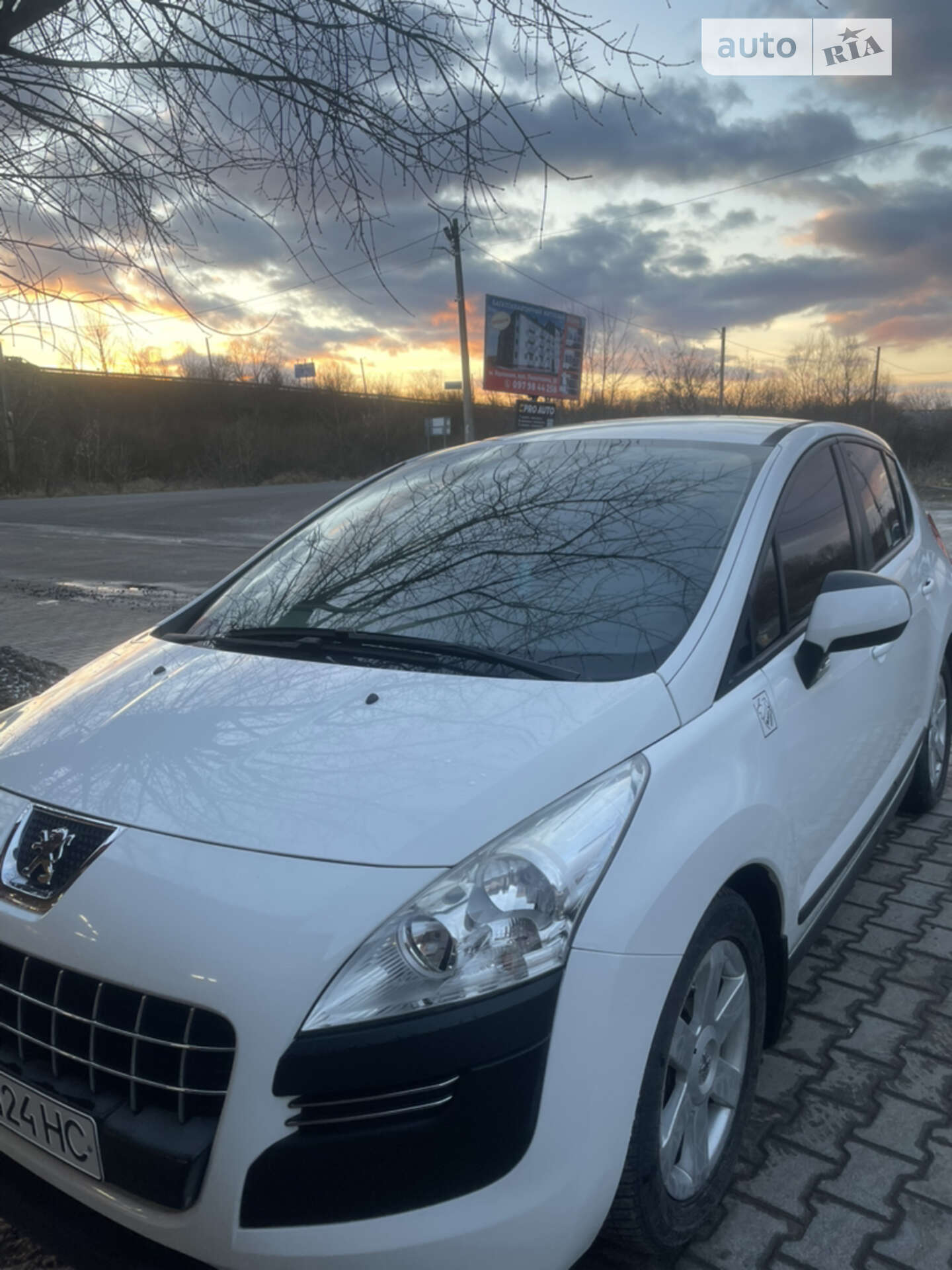 PEUGEOT 3008 2012