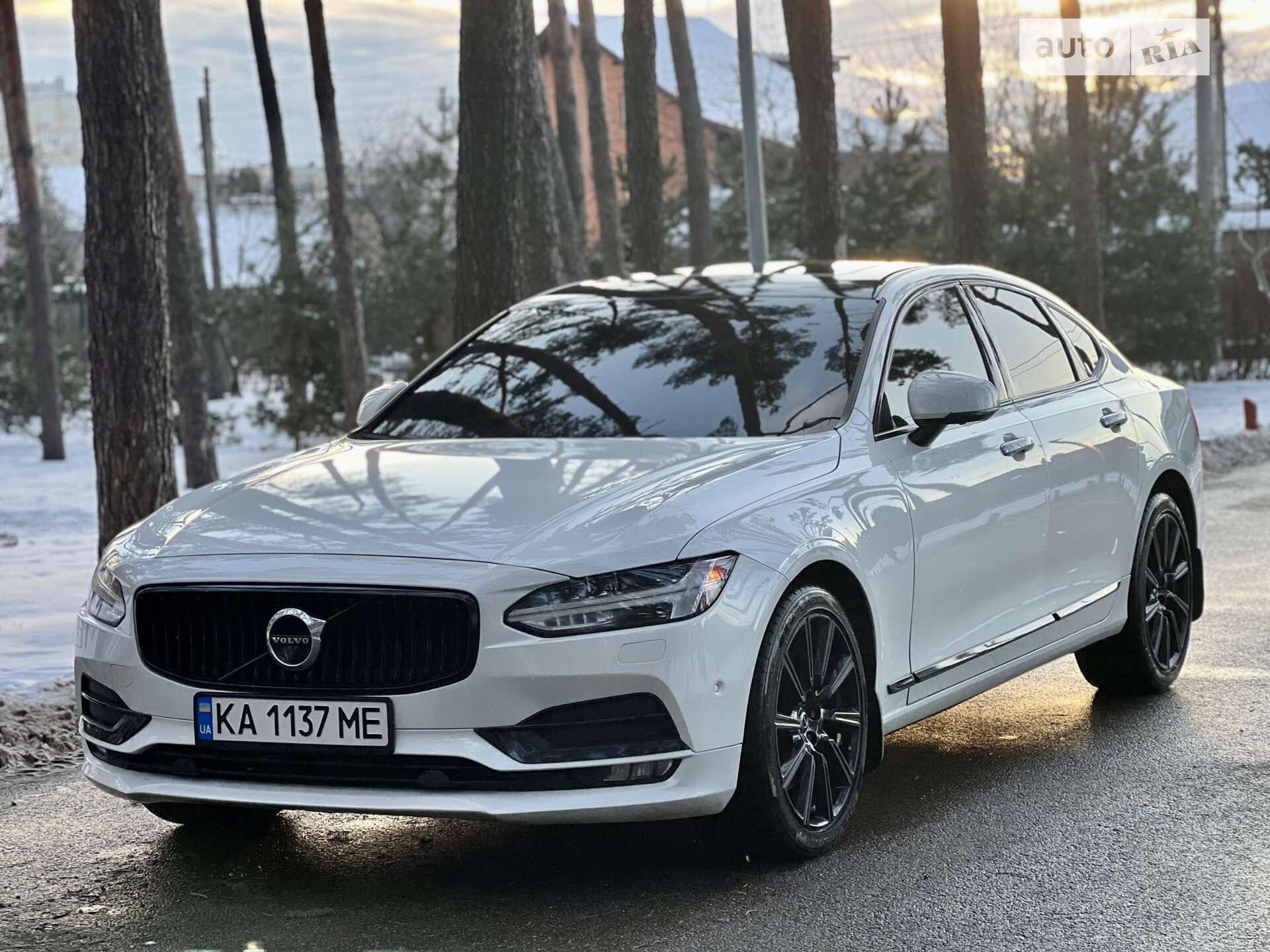 VOLVO S90 2016