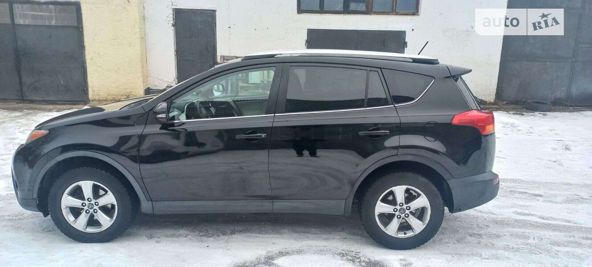 TOYOTA RAV4 2015