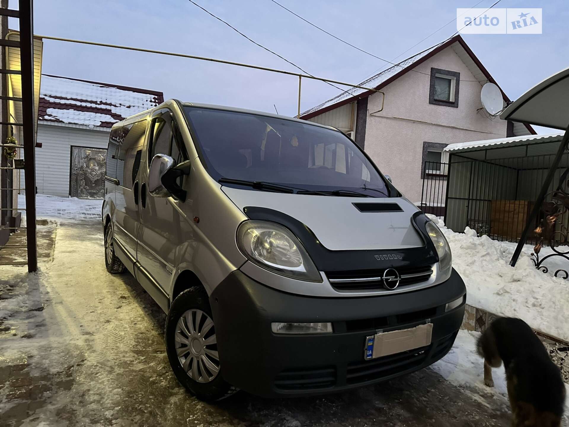 OPEL VIVARO 2002