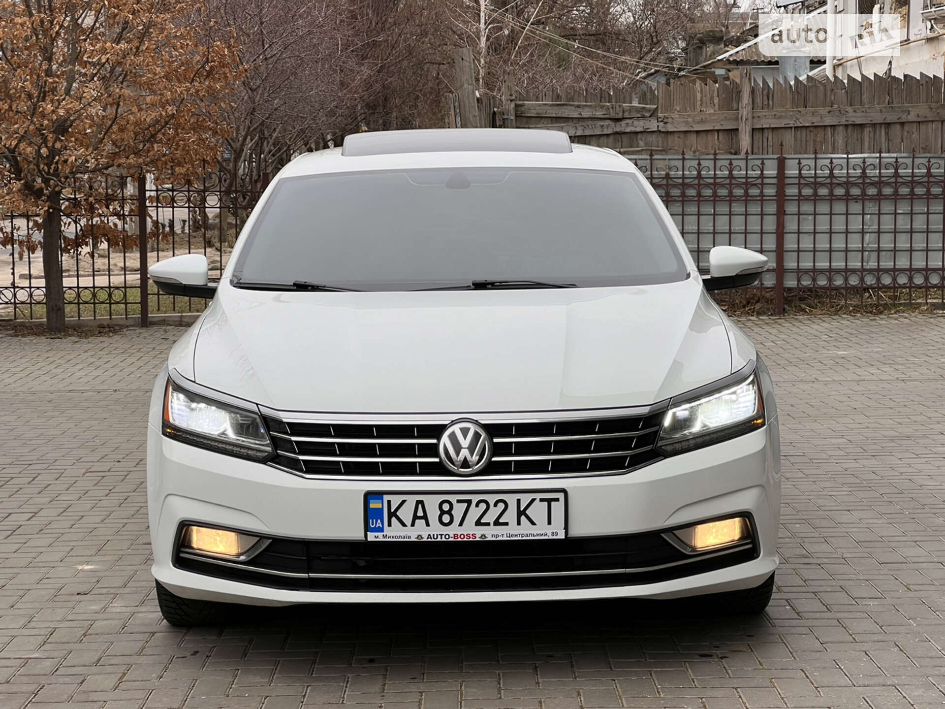 VOLKSWAGEN PASSAT 2016