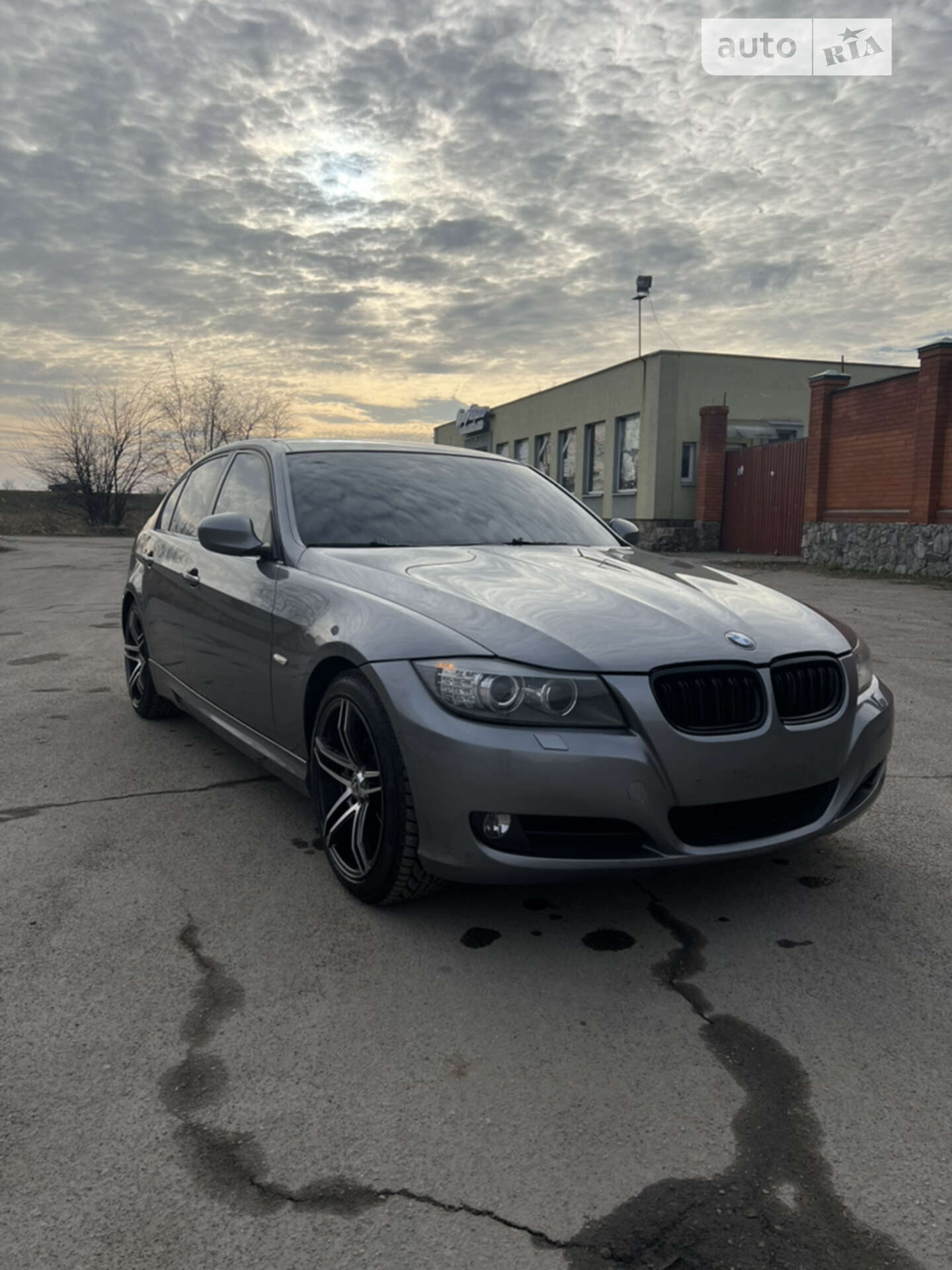 BMW 3 Series 2009