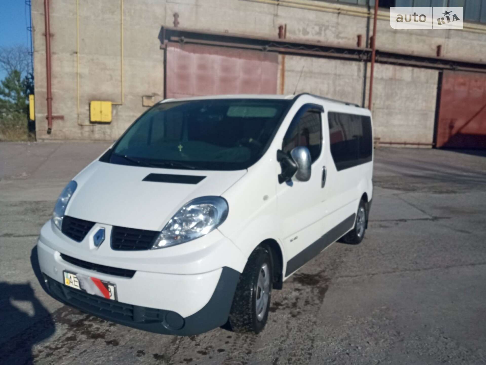 RENAULT TRAFIC