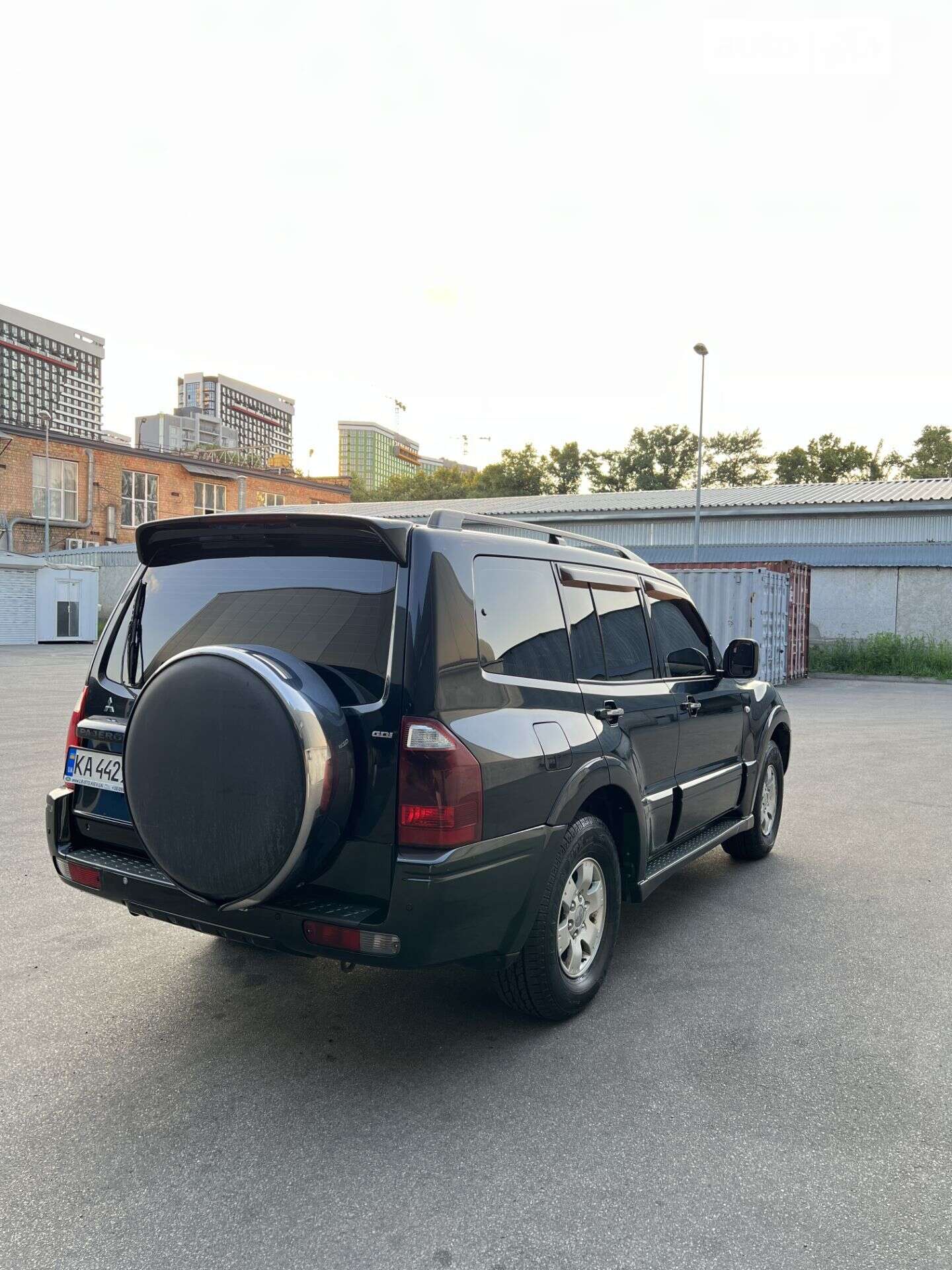 MITSUBISHI PAJERO 2004
