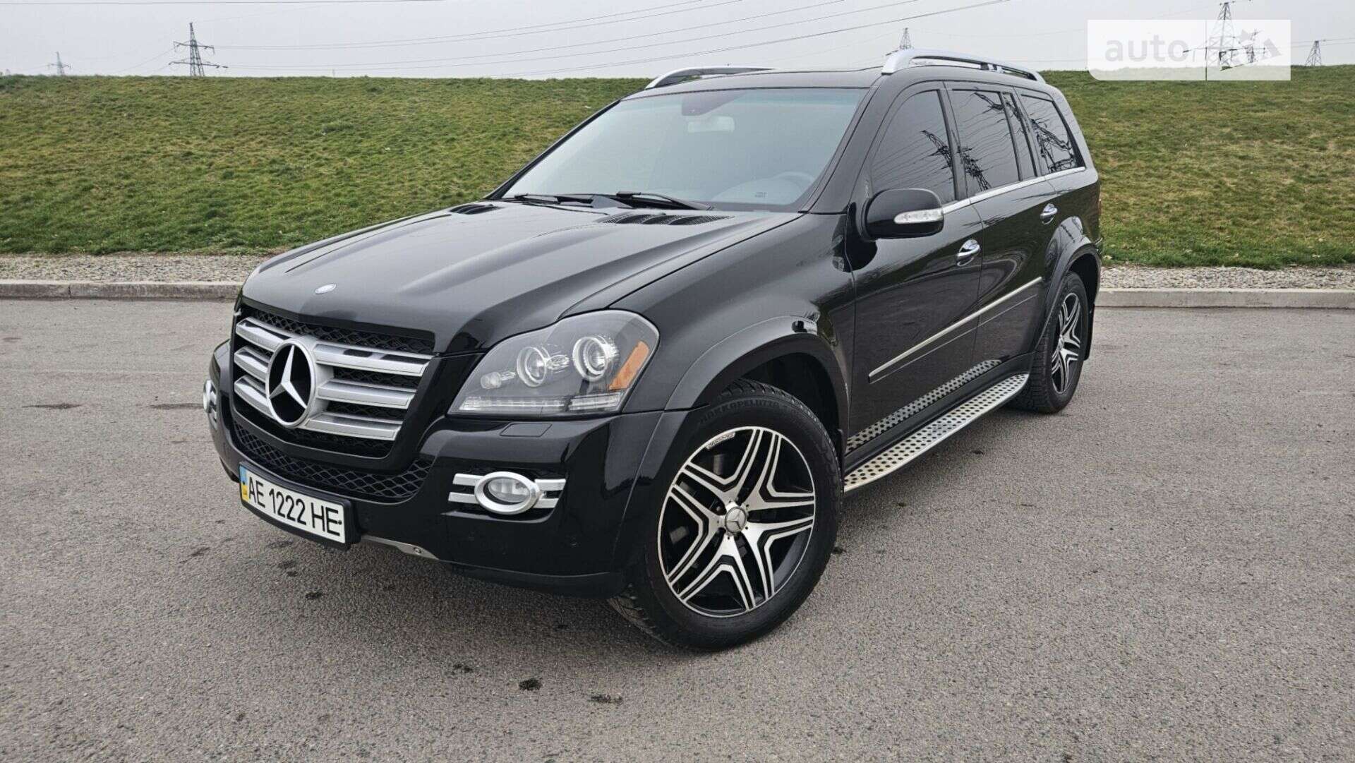 MERCEDES-BENZ GL 550