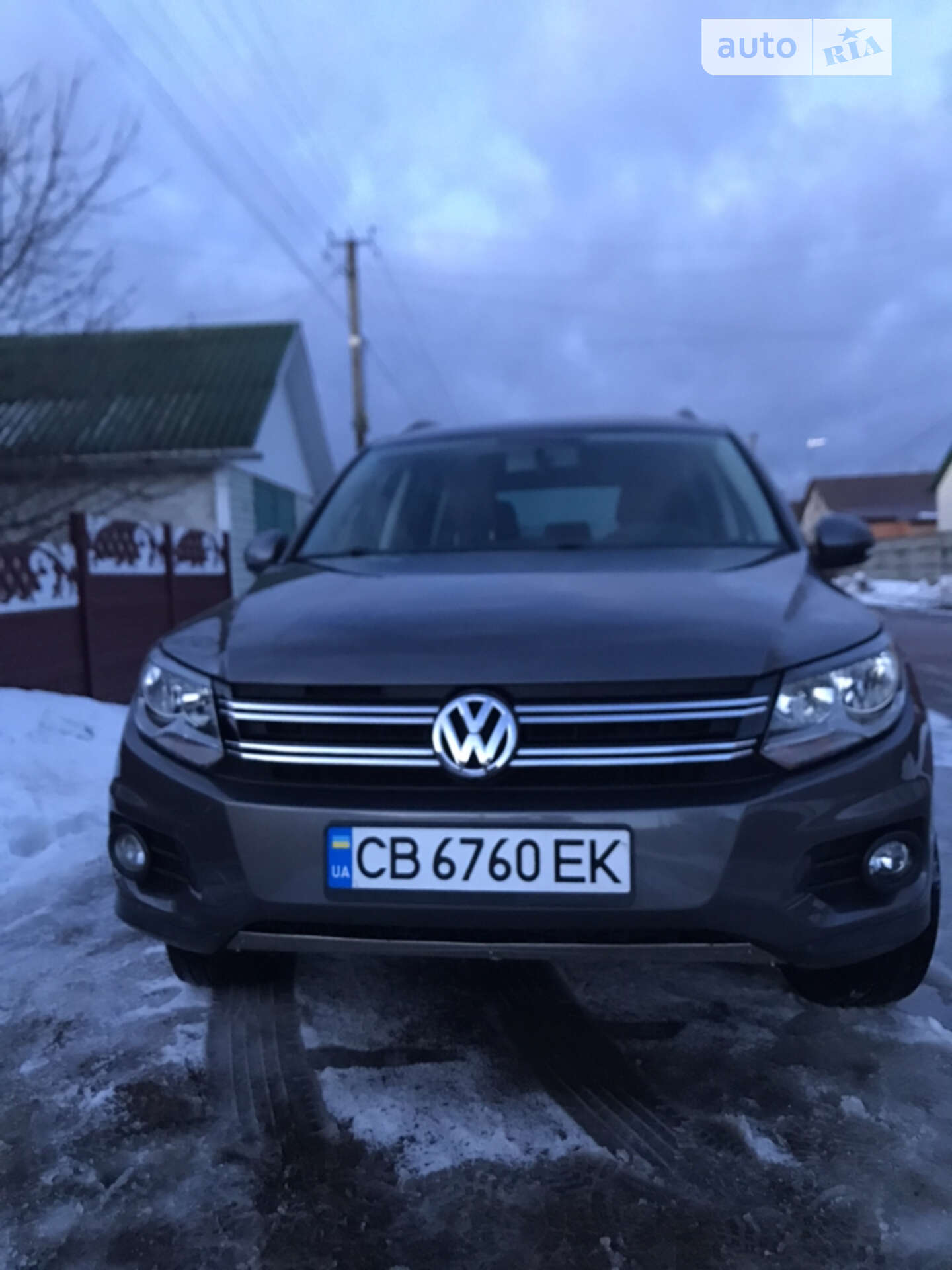 VOLKSWAGEN TIGUAN 2011