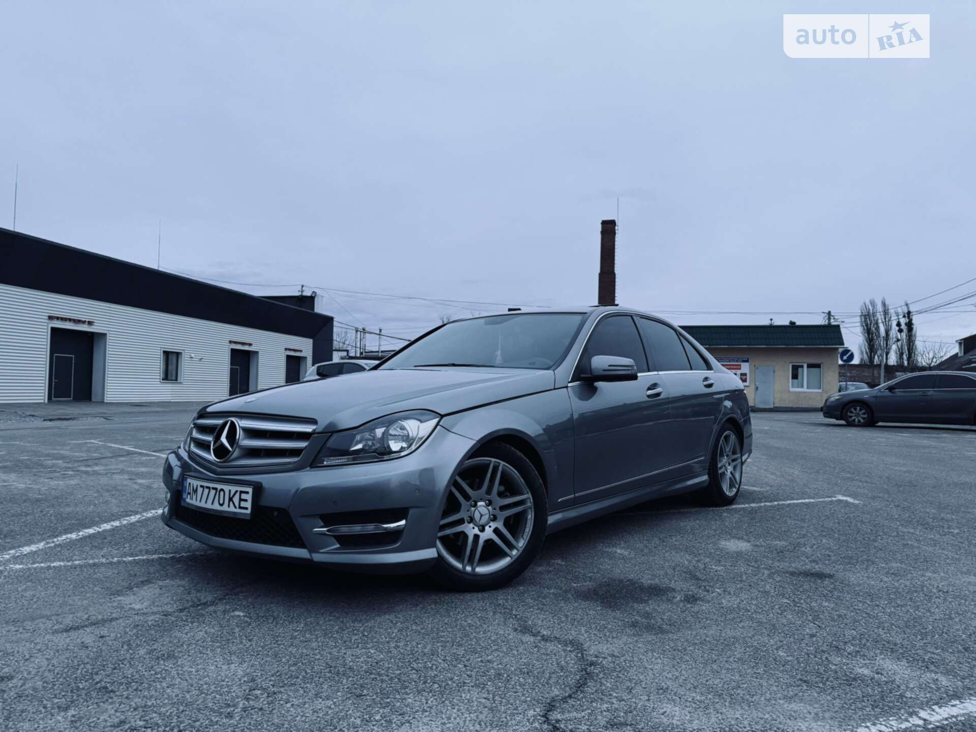 MERCEDES-BENZ C 300 2012