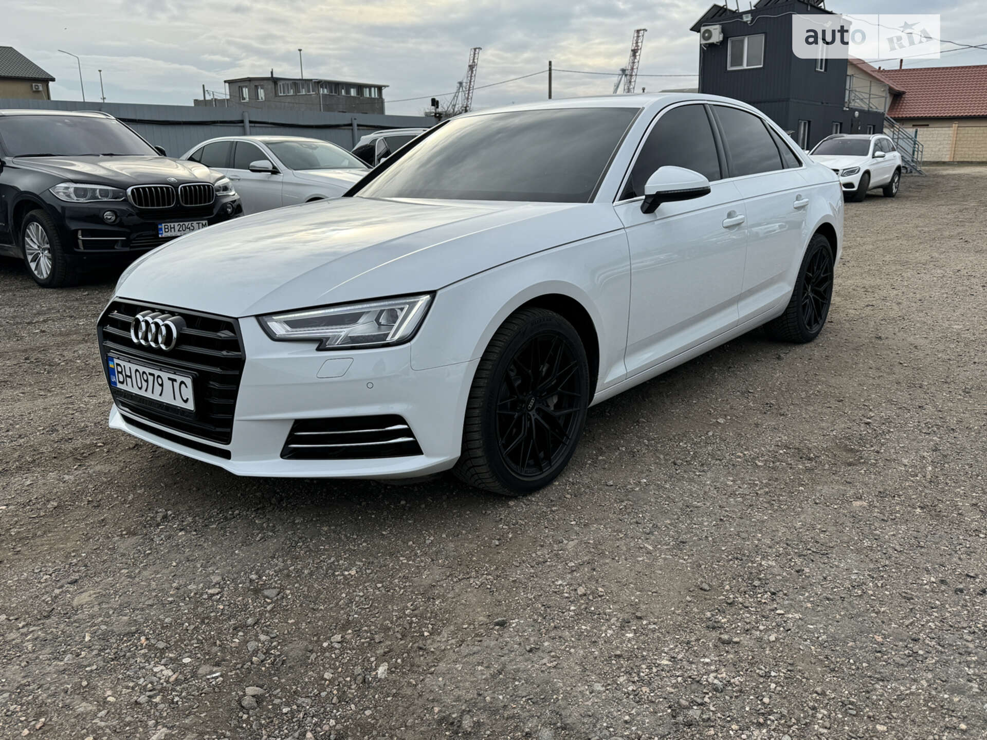 Головне фото звіту автомобіля AUDI A4 2018