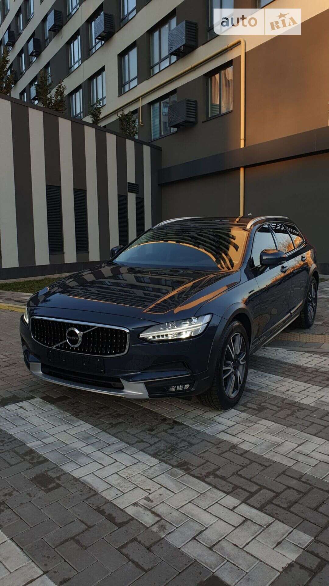VOLVO V90CC 2017