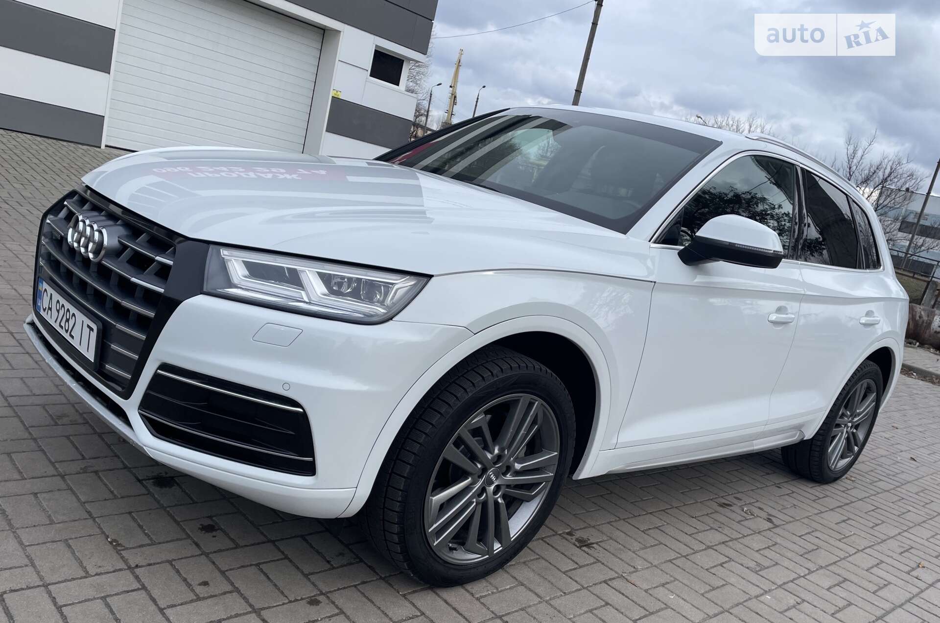 Головне фото звіту автомобіля AUDI Q5 2019