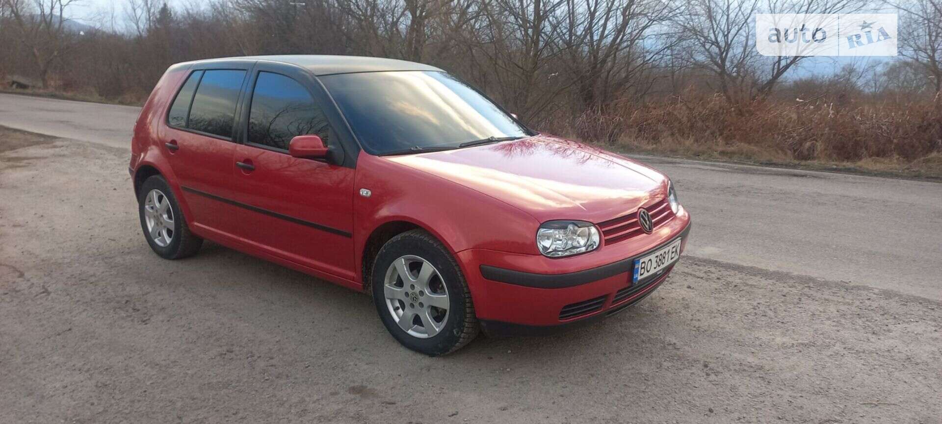 VOLKSWAGEN GOLF 2003