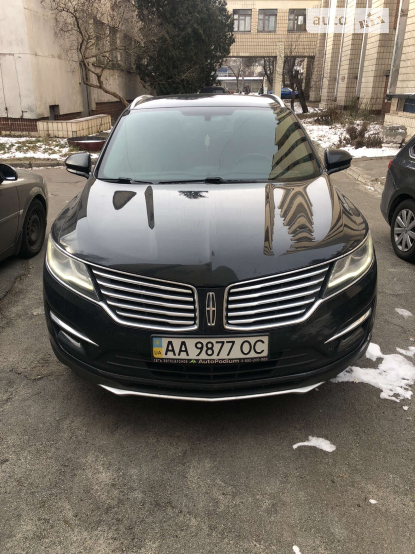 Головне фото звіту автомобіля LINCOLN MKC 2014