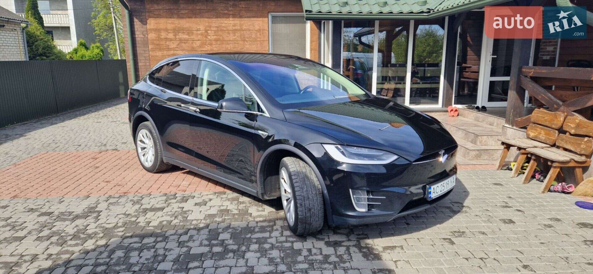TESLA MODEL X 2016