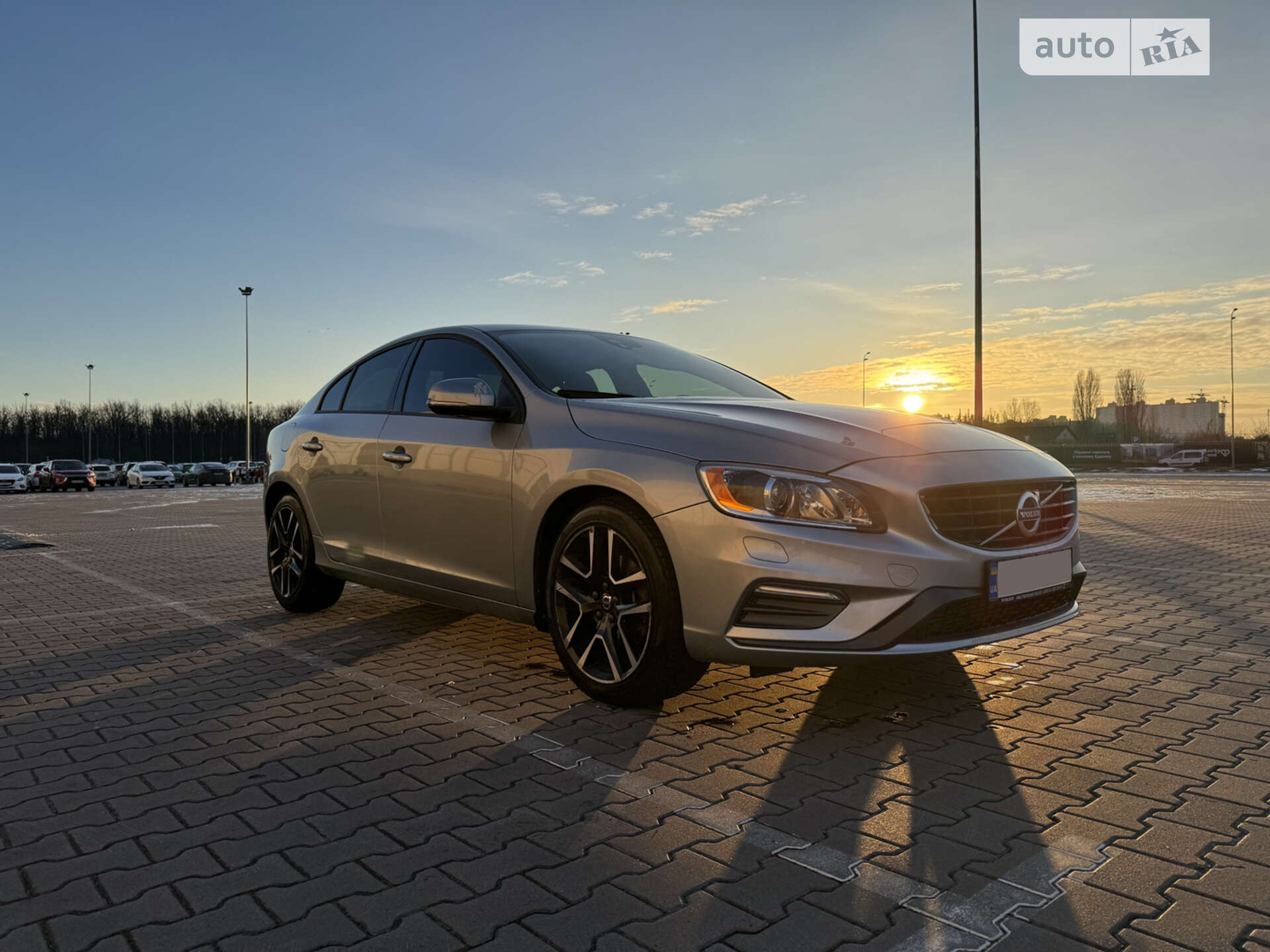 VOLVO S60 2016