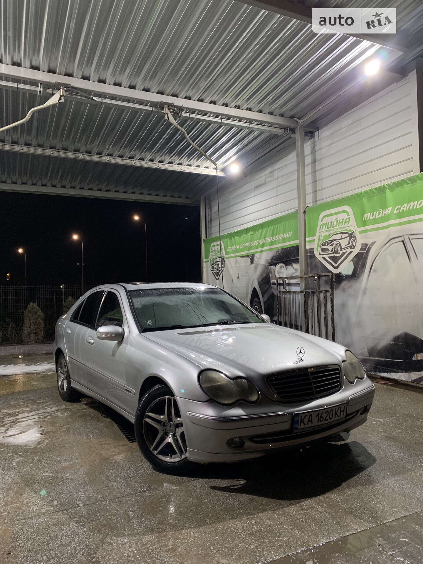 Головне фото звіту автомобіля MERCEDES-BENZ C 200 2000