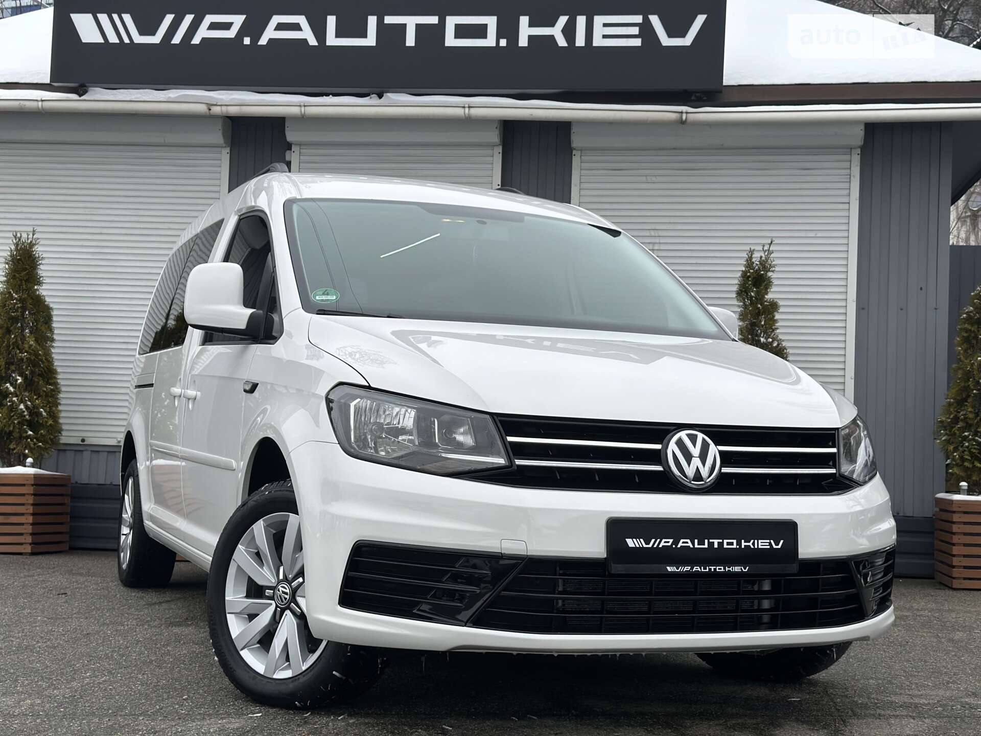 VOLKSWAGEN CADDY 2015