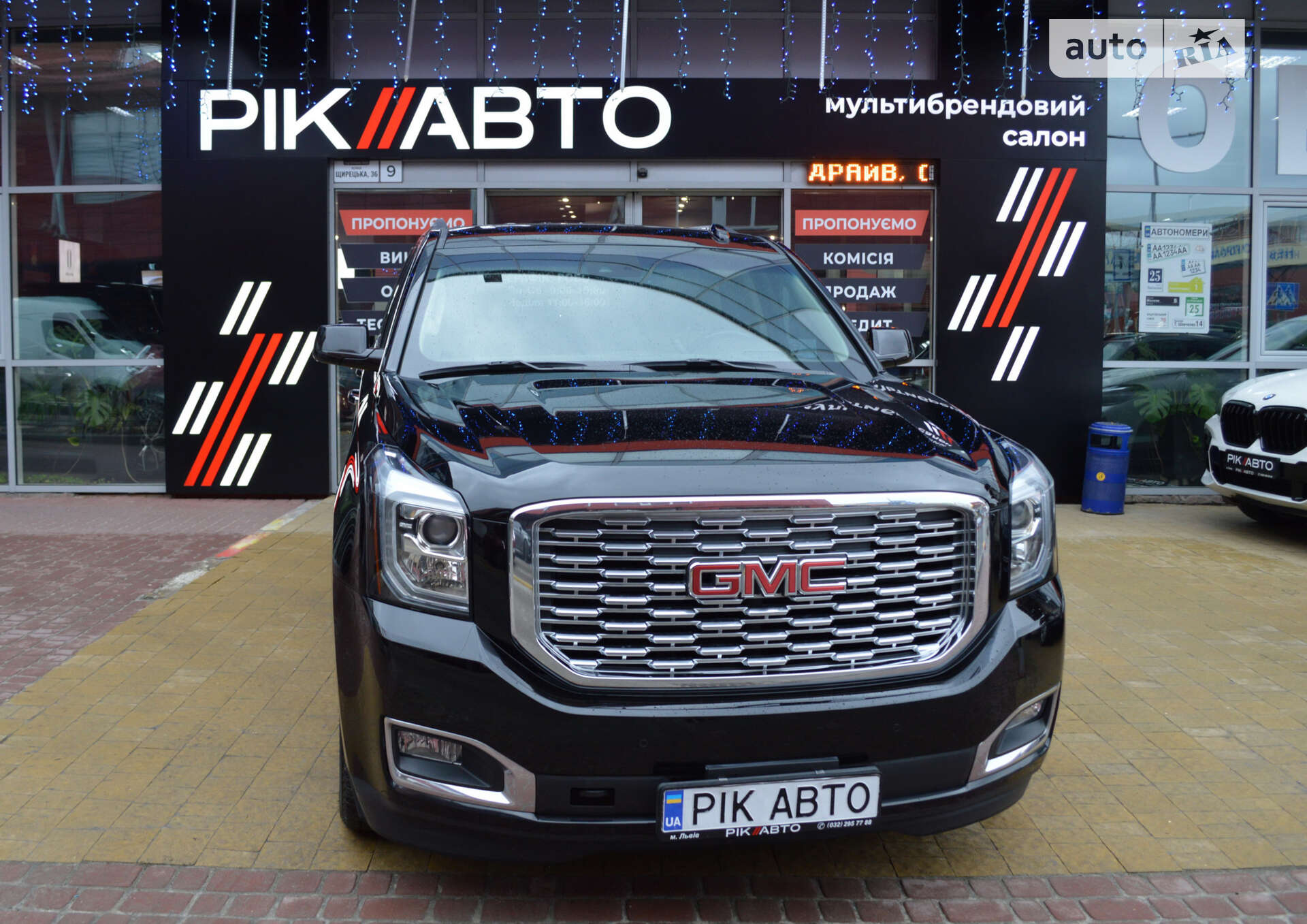 GMC YUKON 2018