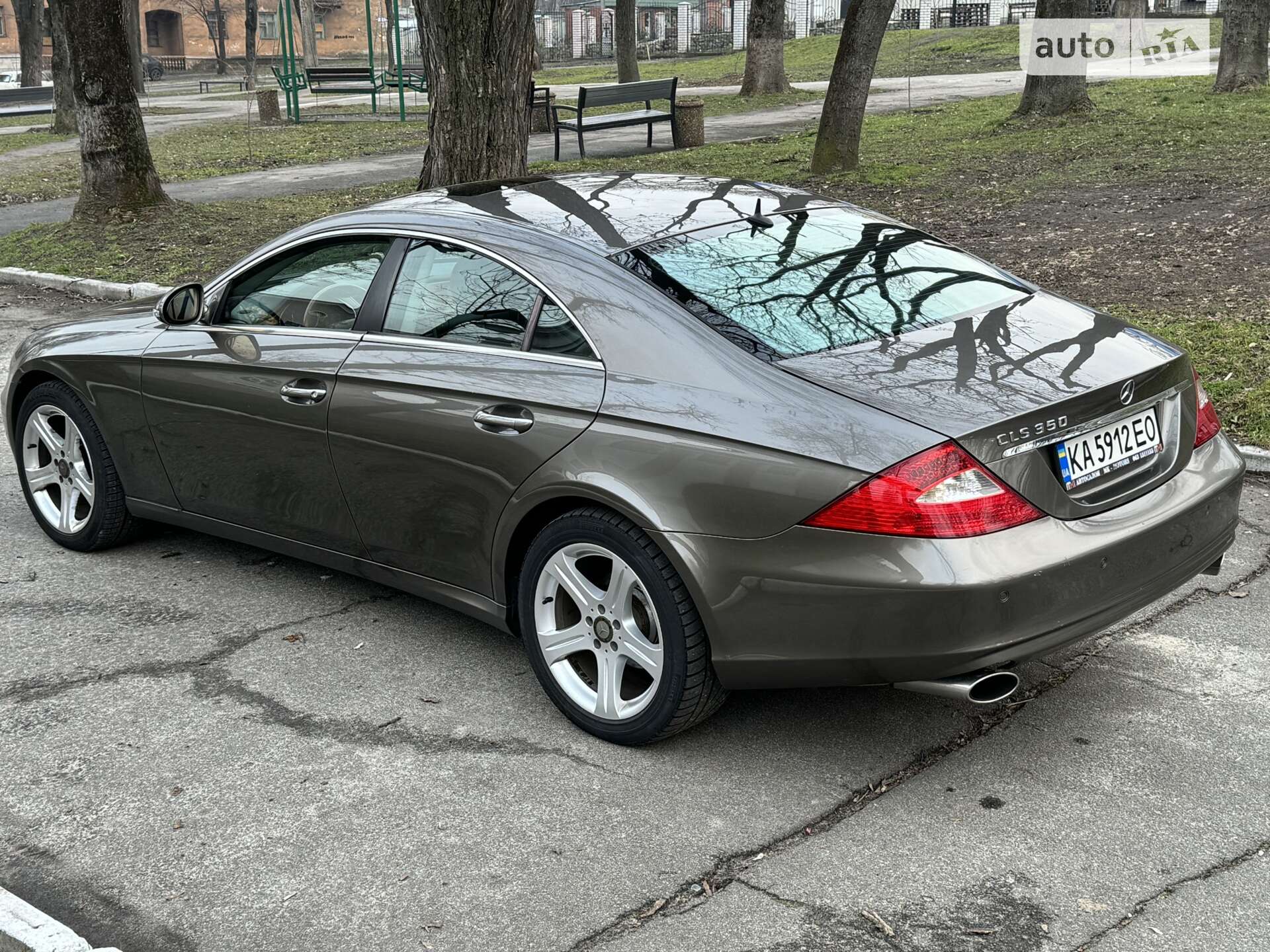 Mercedes-Benz CLS-Class 2005