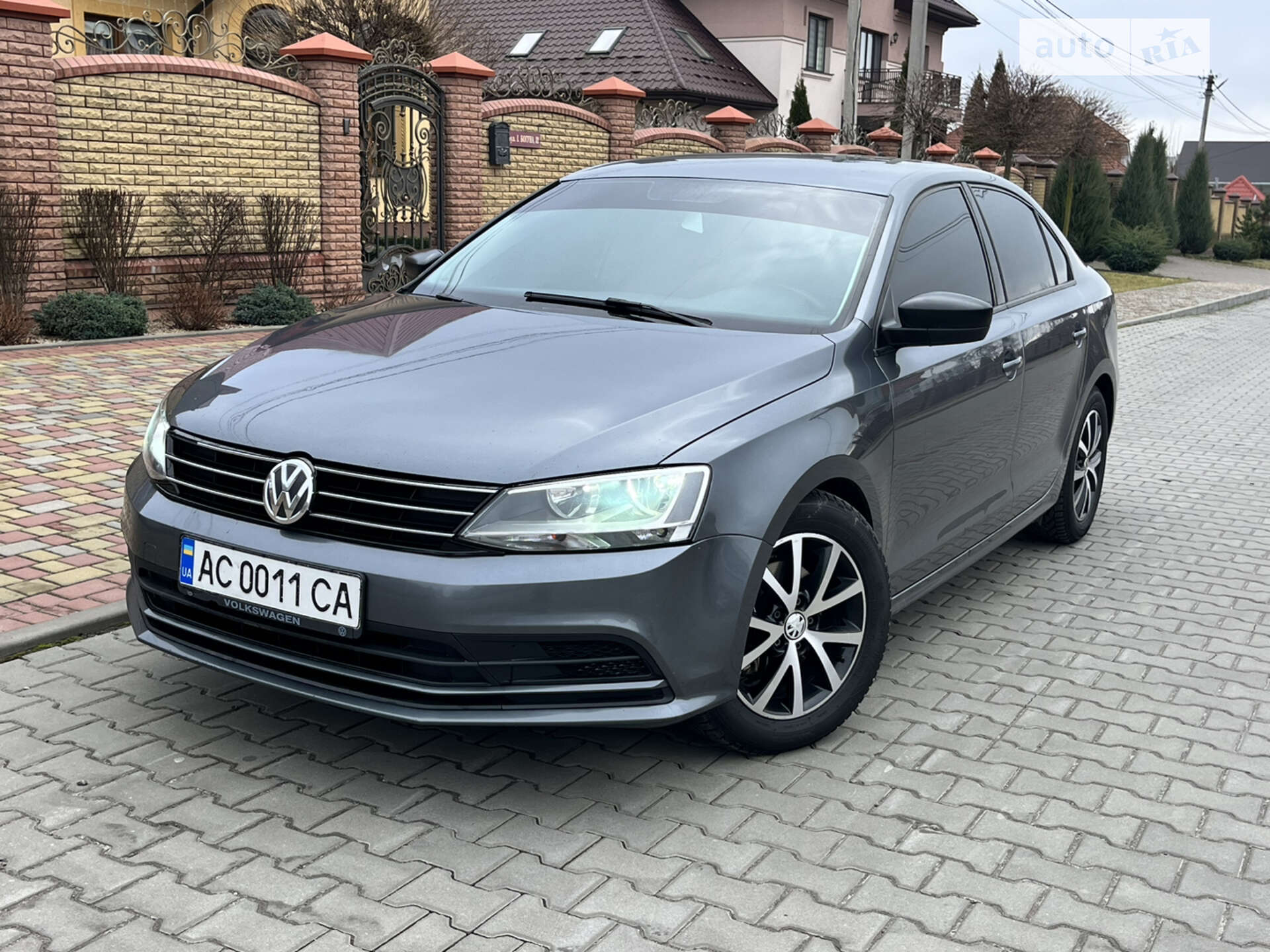 VOLKSWAGEN JETTA 2016