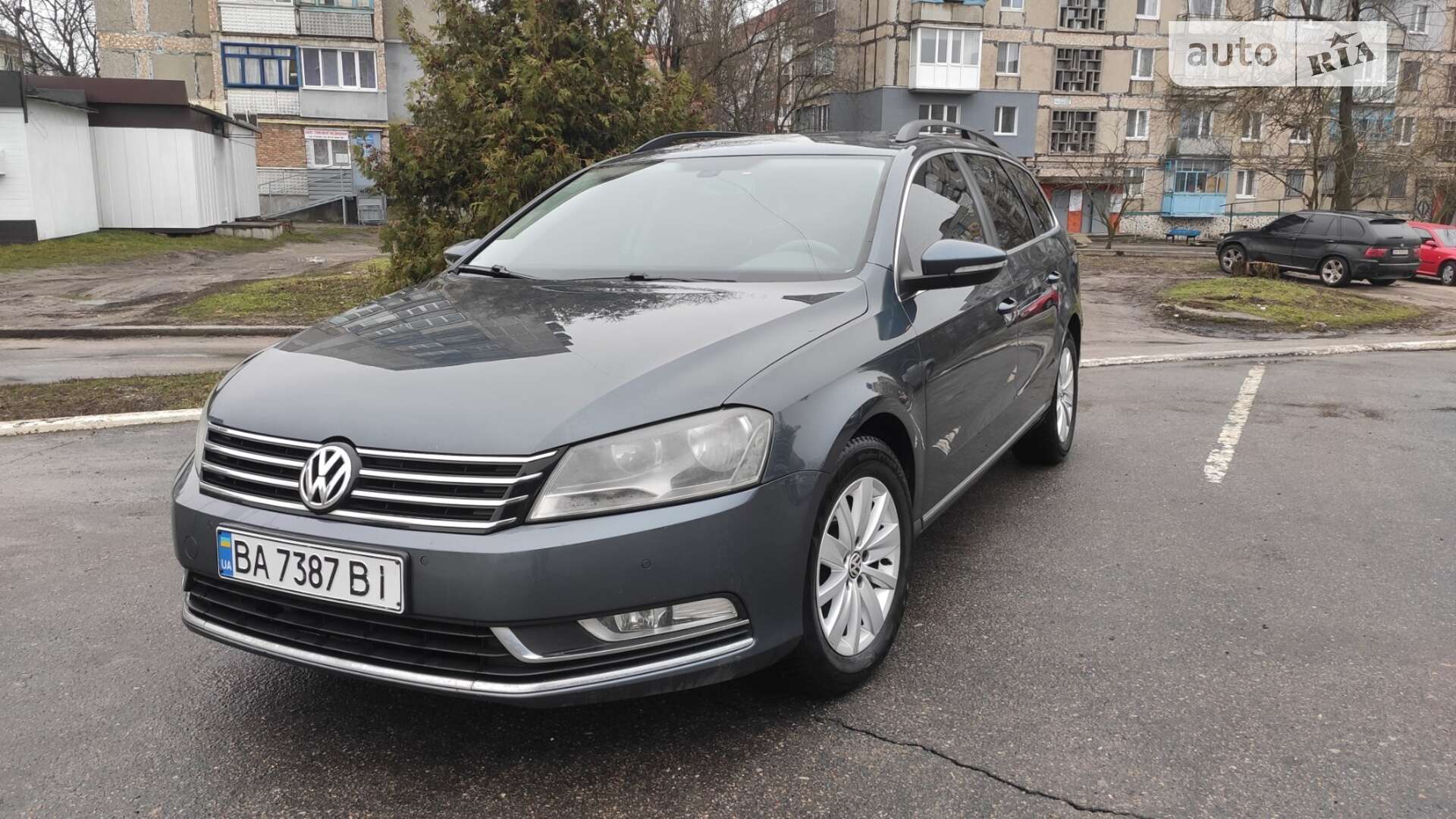 VOLKSWAGEN PASSAT 2012