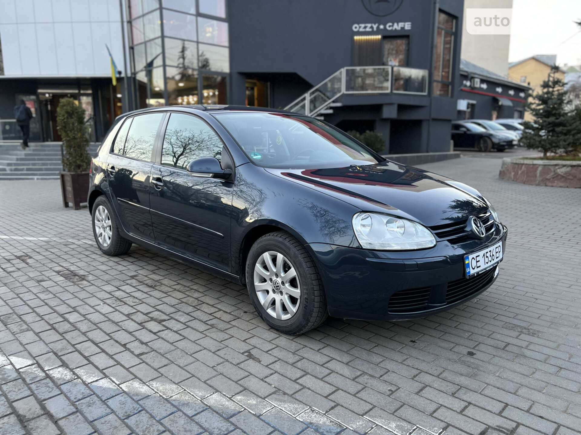 VOLKSWAGEN GOLF 2005