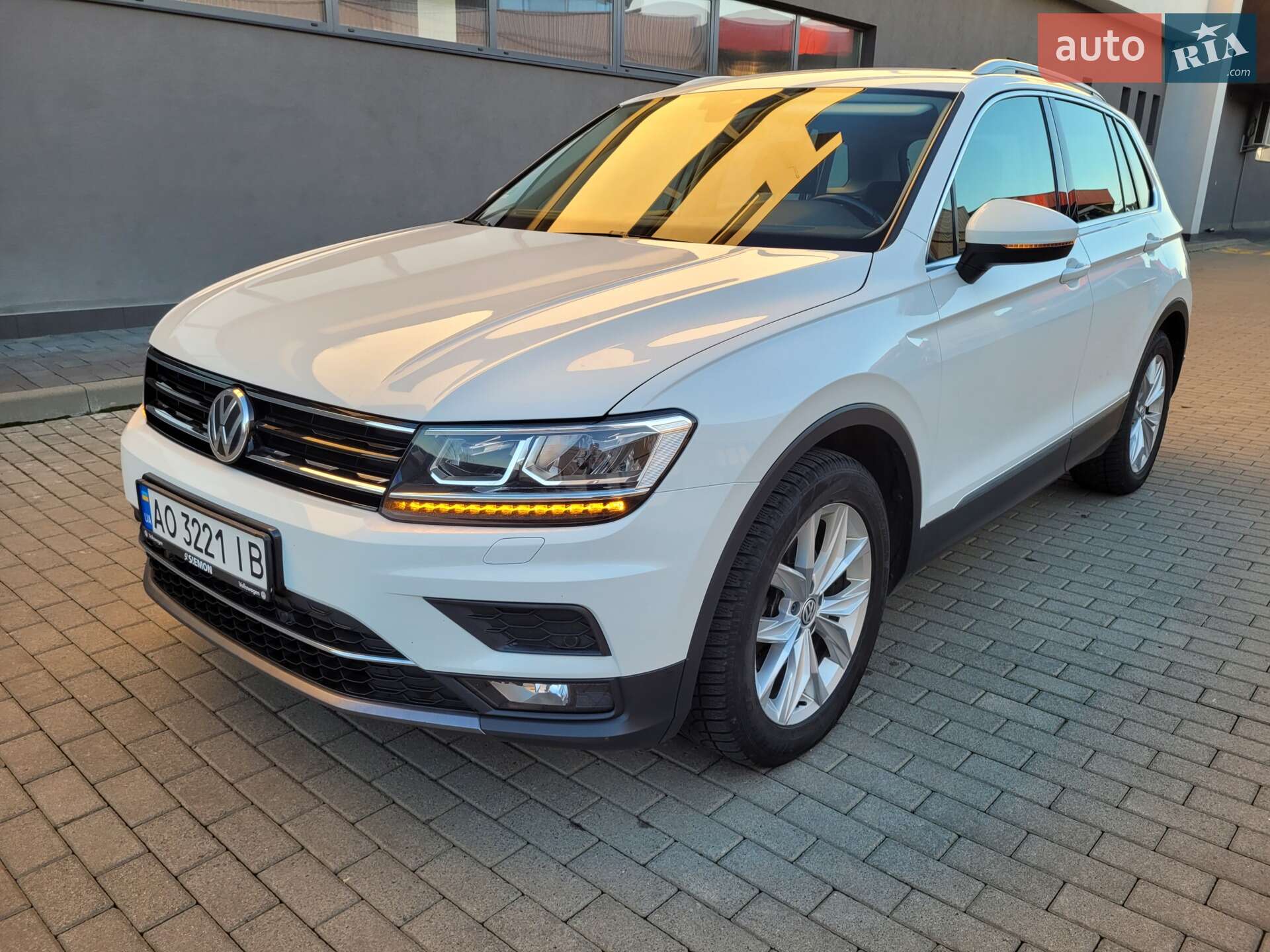 VOLKSWAGEN TIGUAN 2019