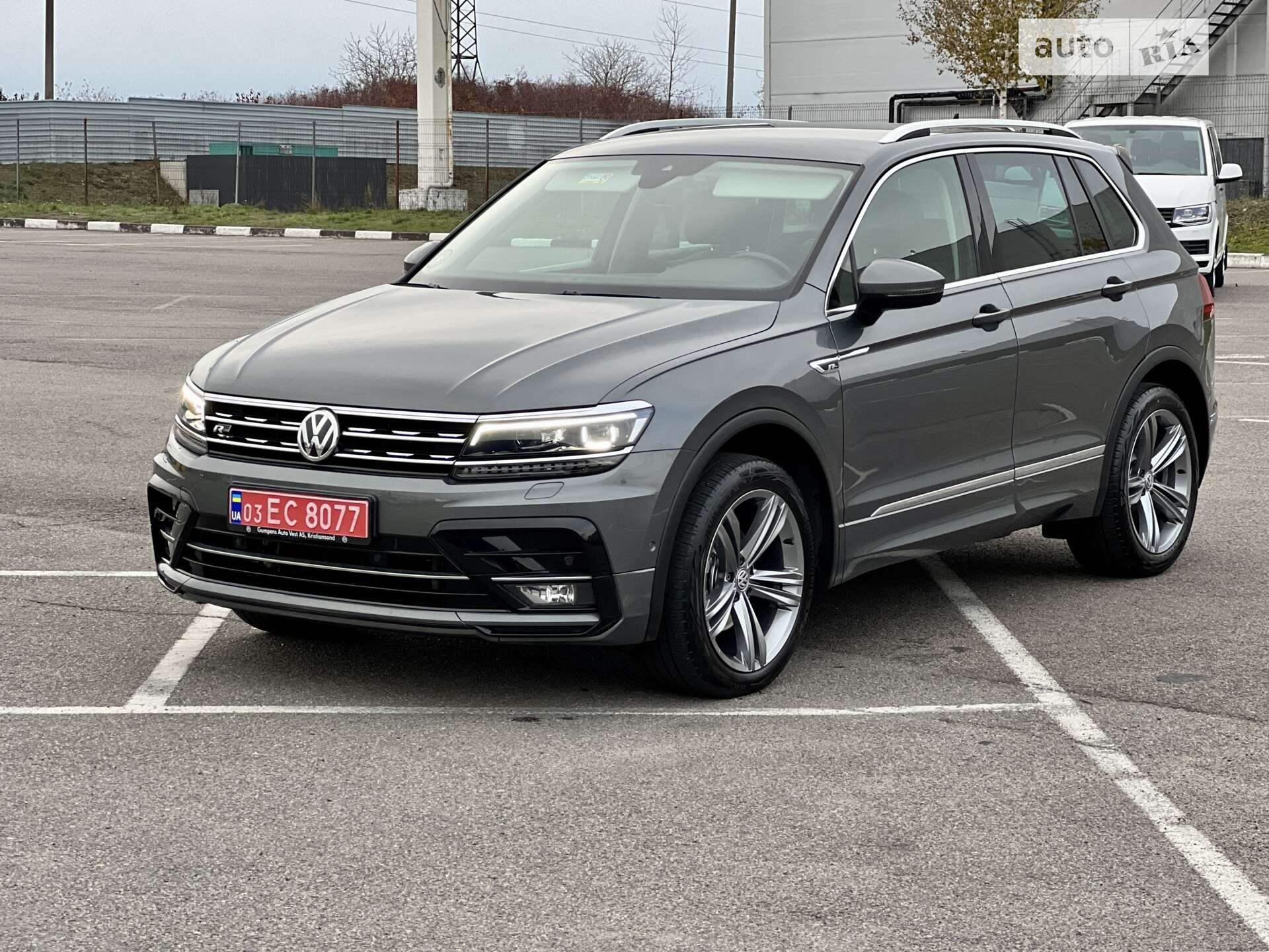 VOLKSWAGEN TIGUAN 2019