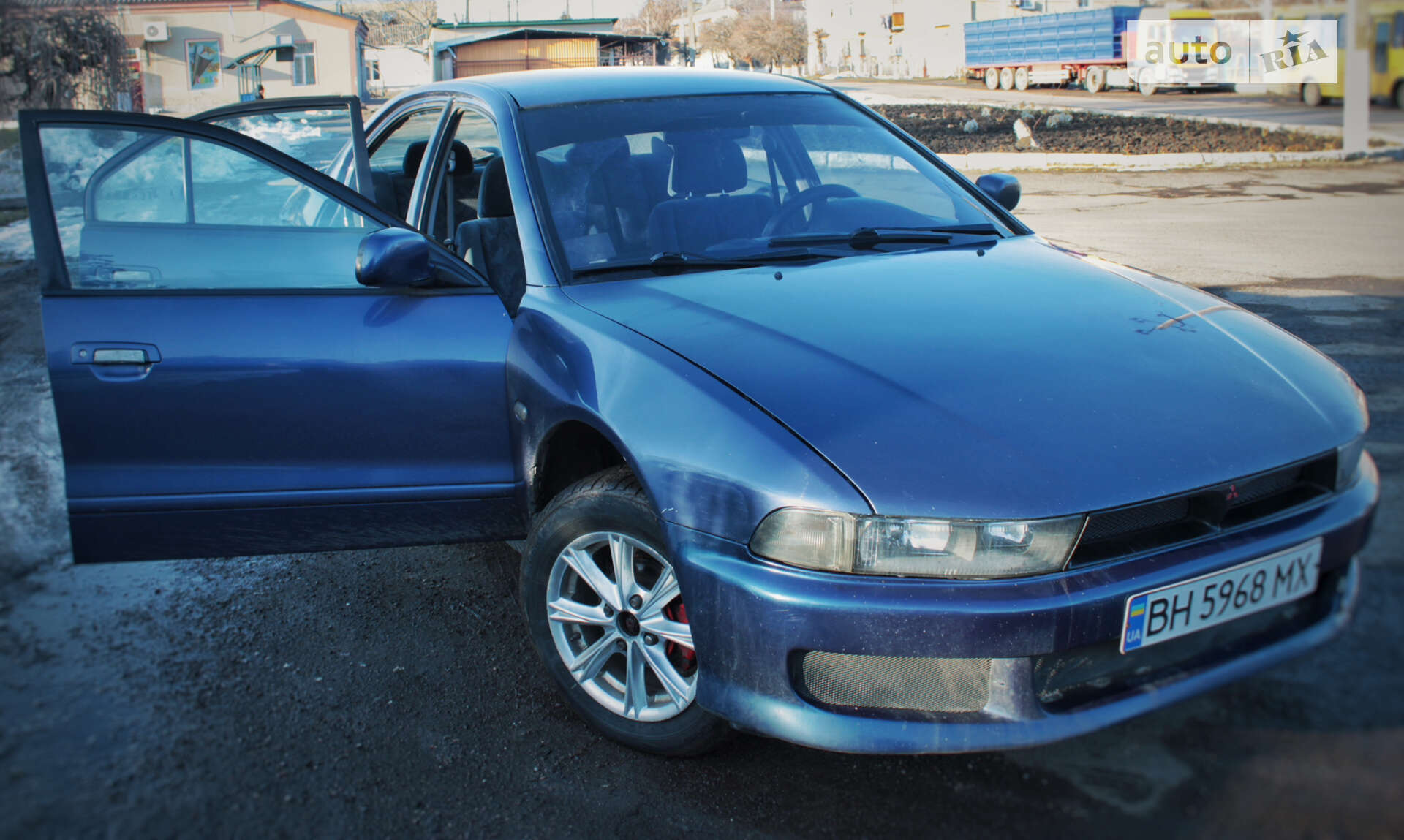 MITSUBISHI GALANT 1996