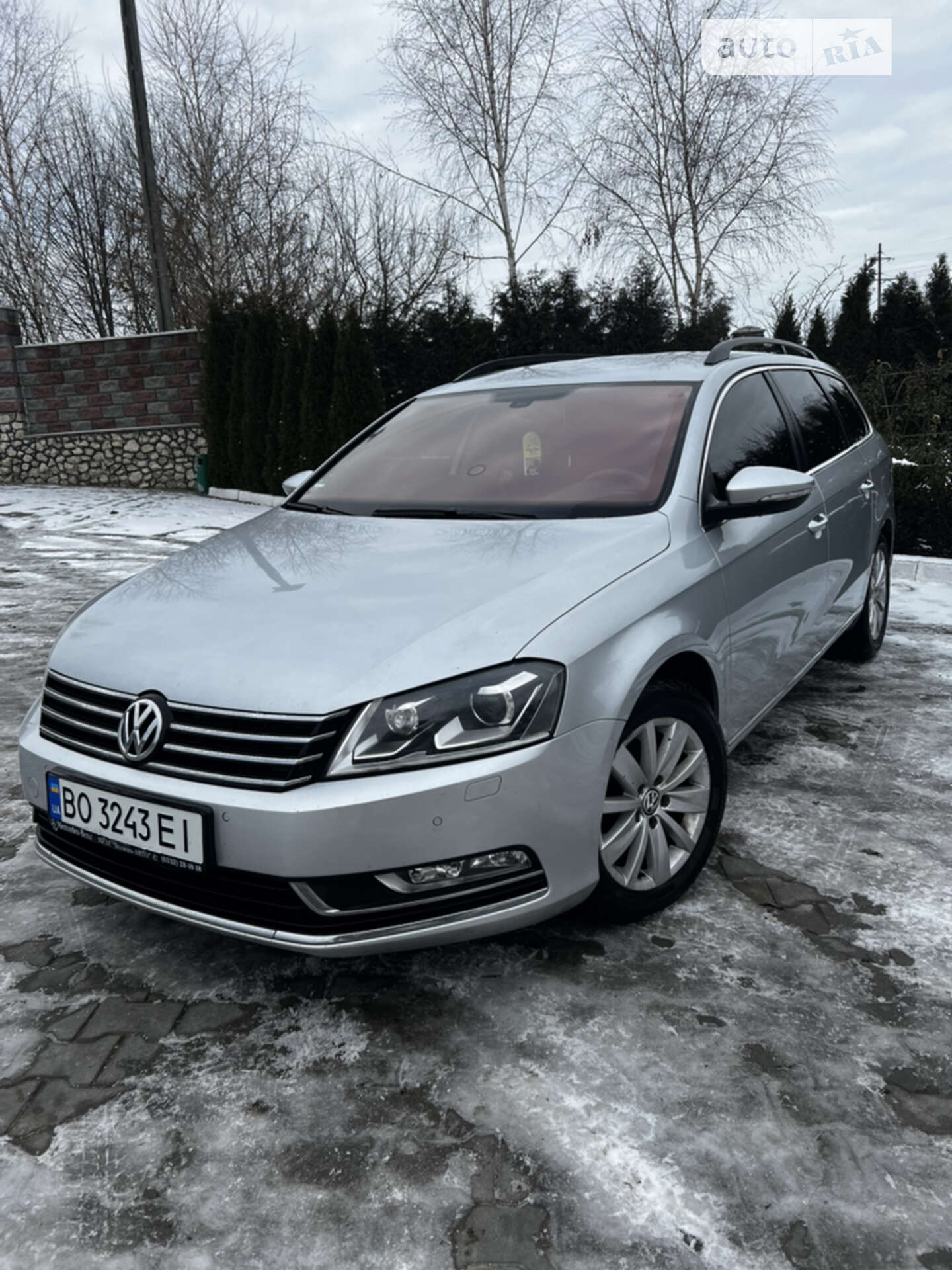 VOLKSWAGEN PASSAT 2012