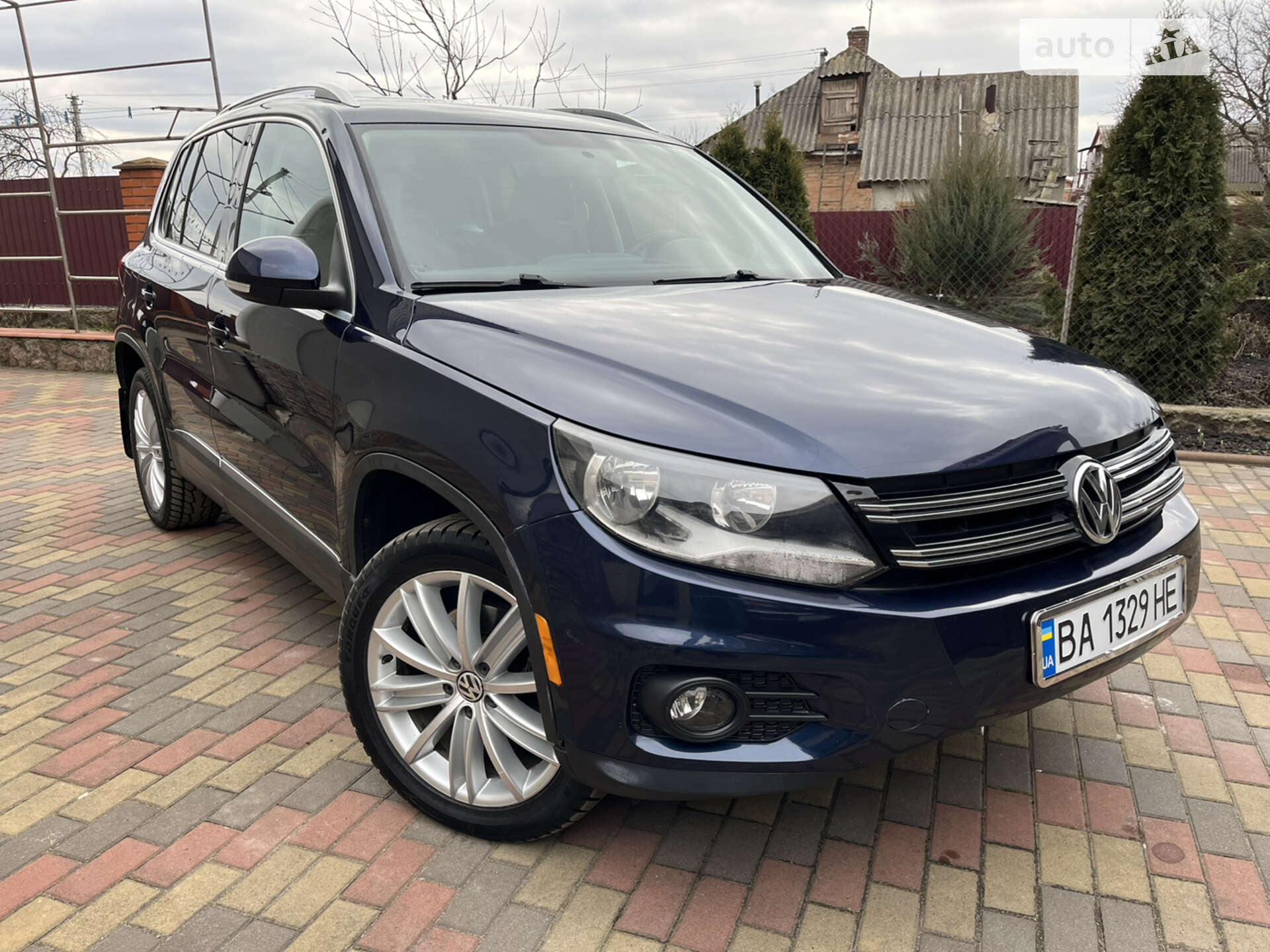 VOLKSWAGEN TIGUAN 2015