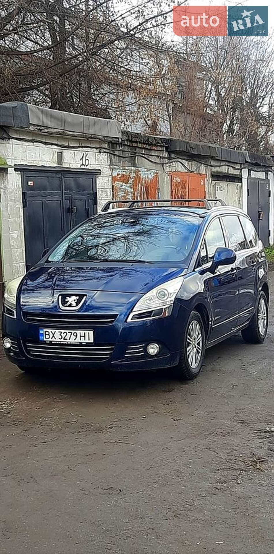PEUGEOT 5008 2010