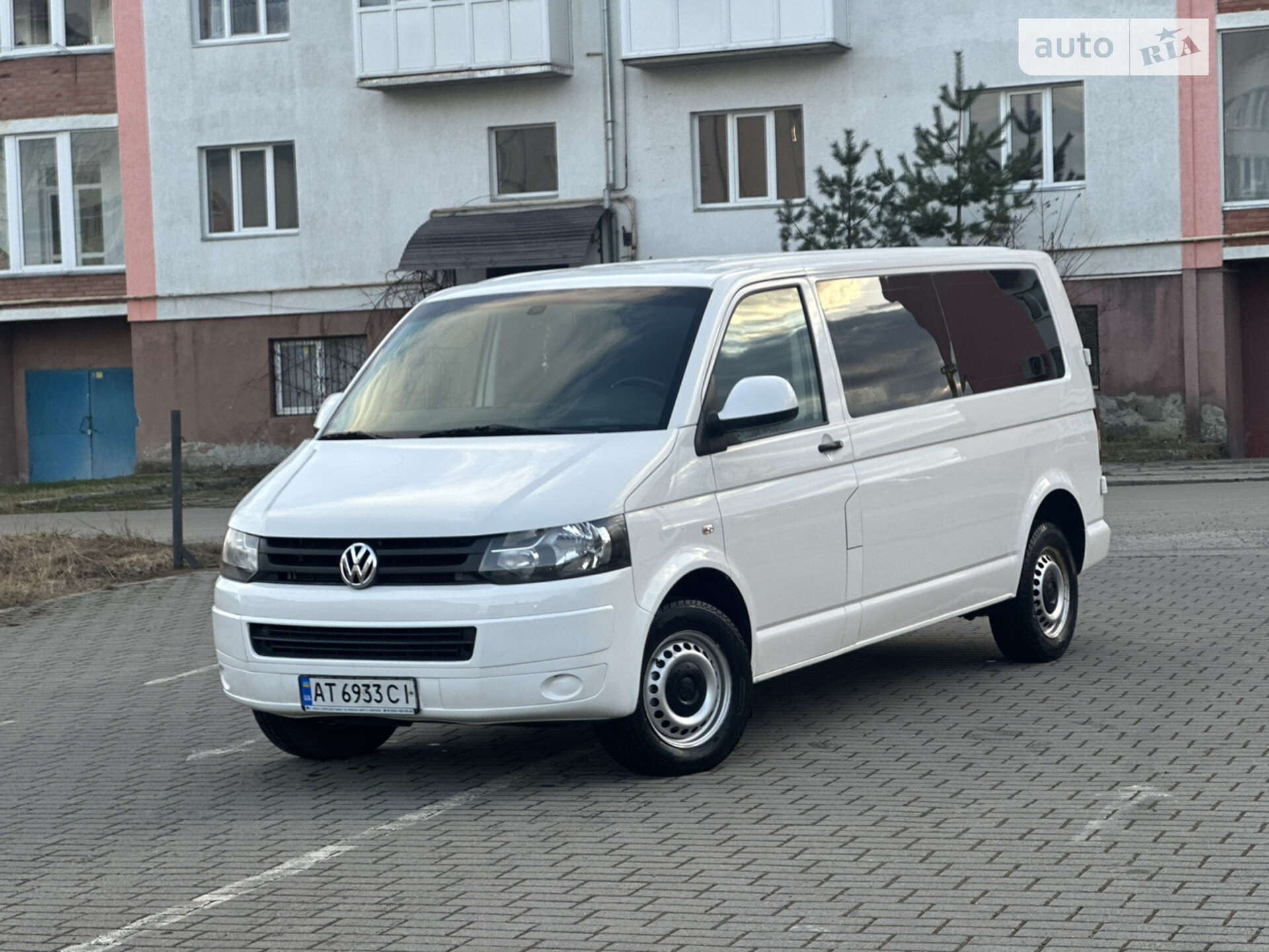 VOLKSWAGEN TRANSPORTER 2012