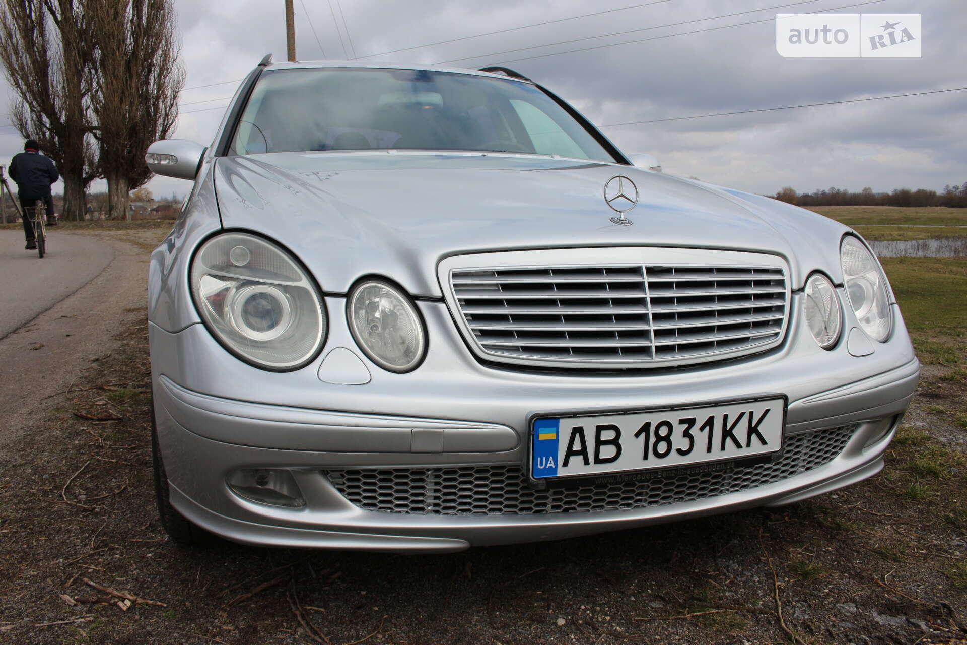 MERCEDES-BENZ E 220 CDI 2005