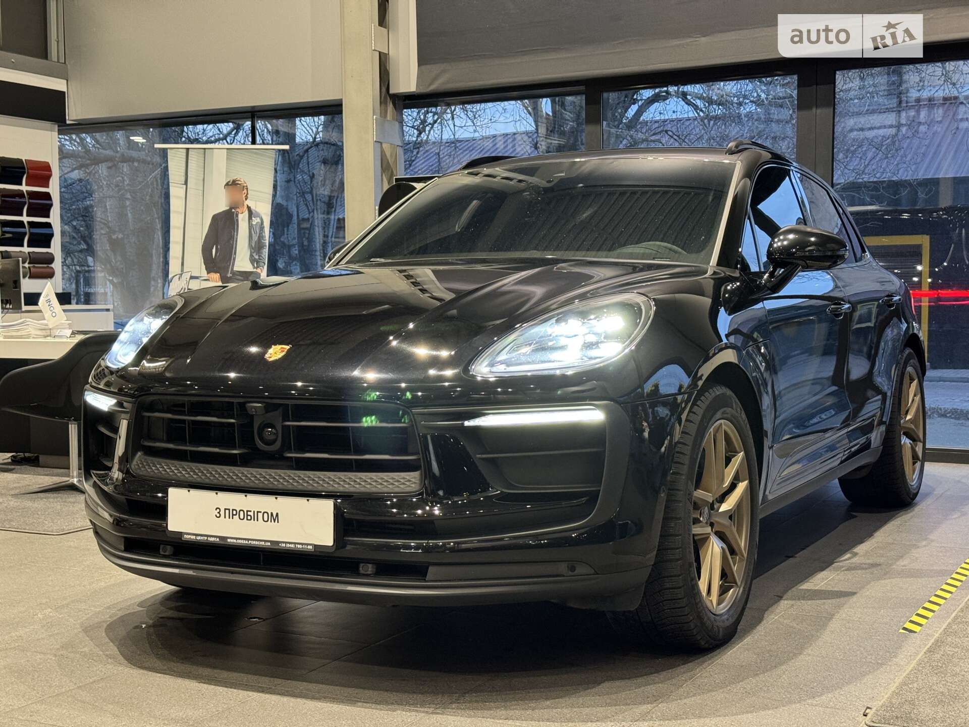 PORSCHE MACAN R4 2022