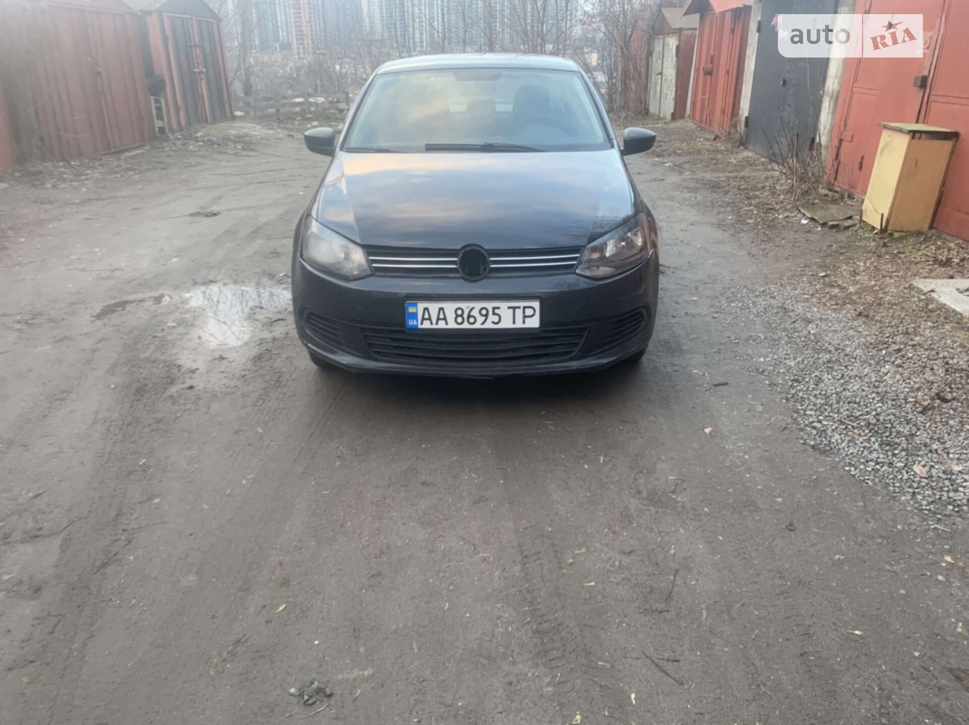 VOLKSWAGEN POLO 2012