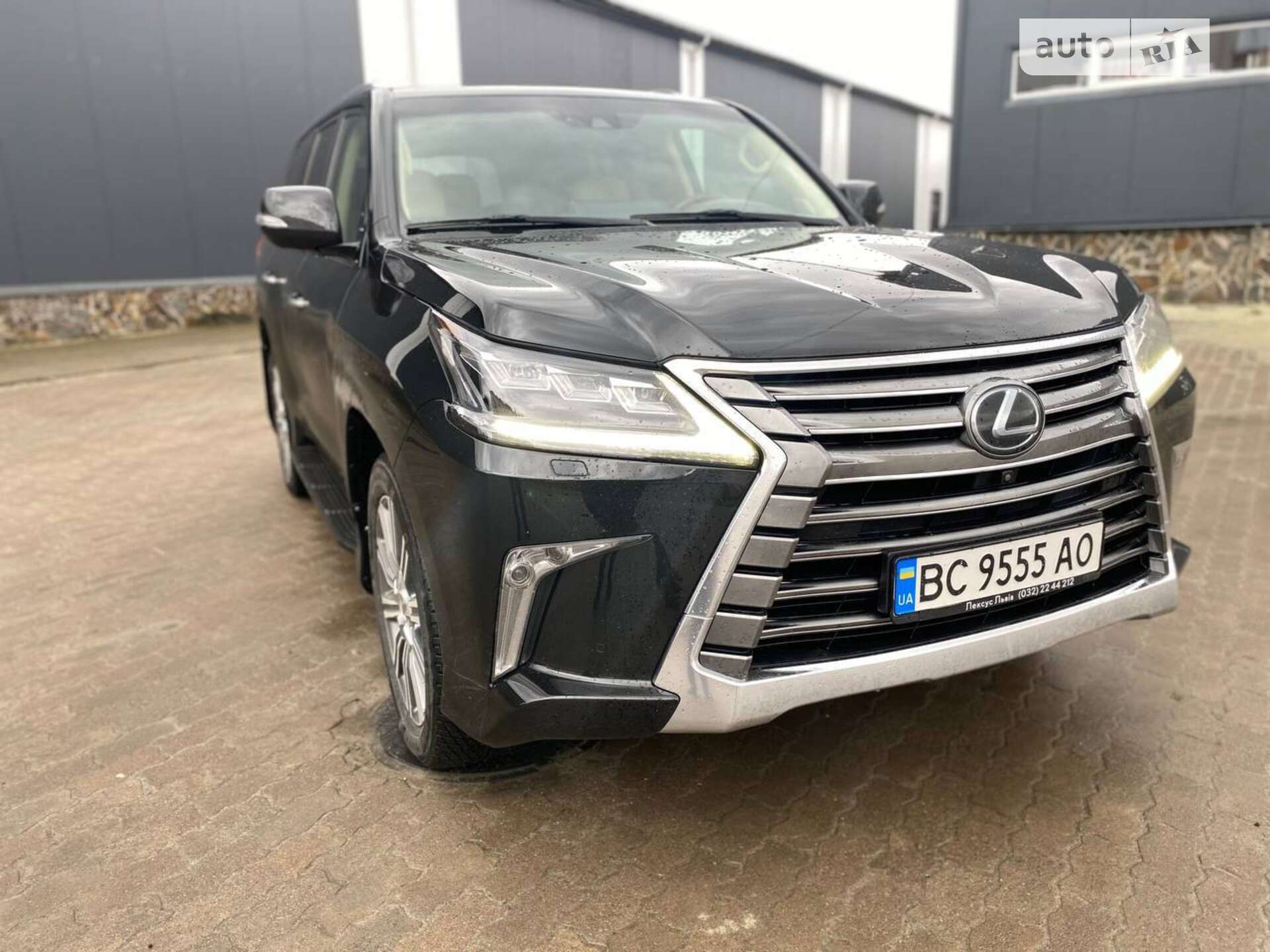 Lexus LX 2016