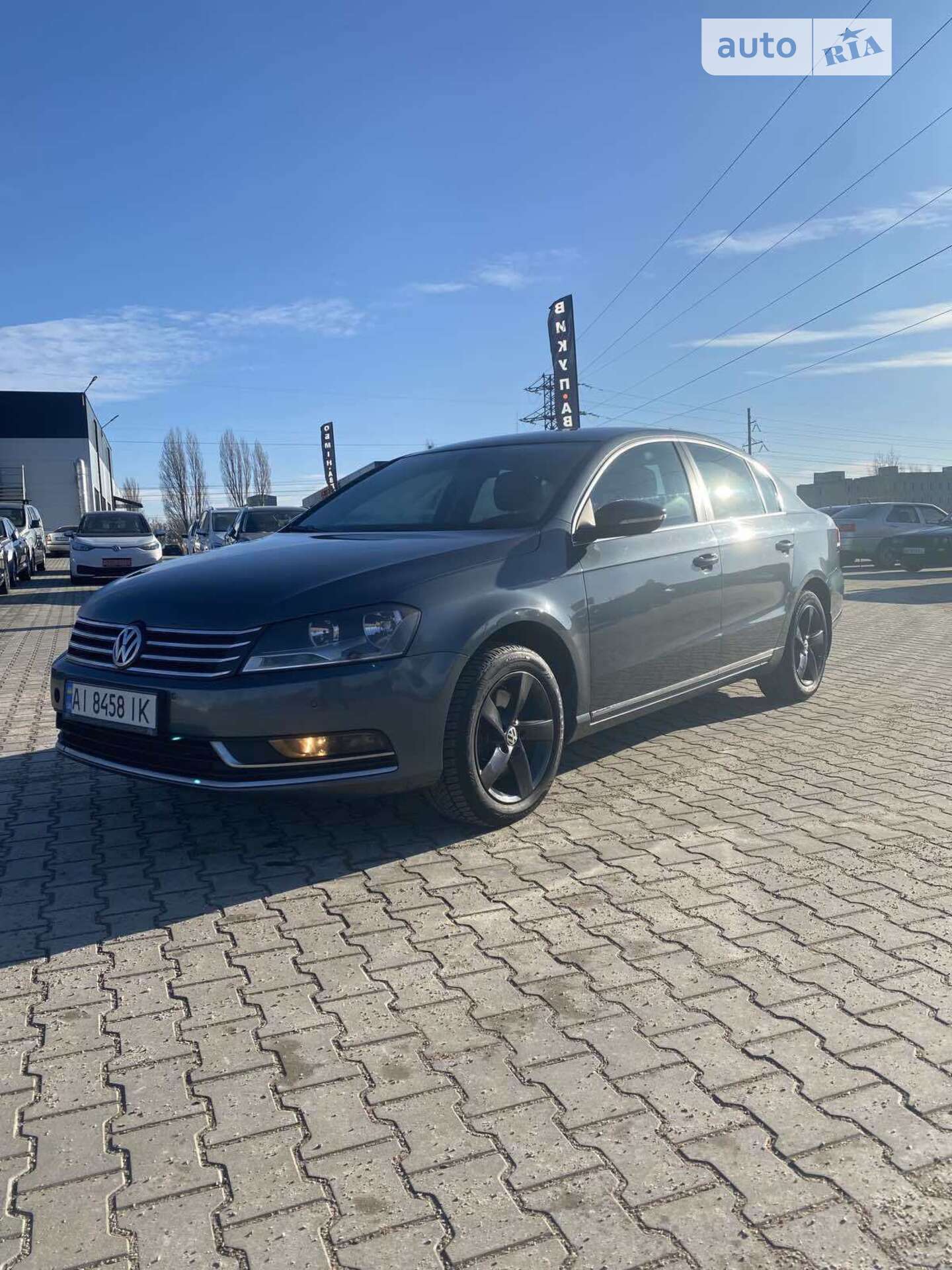 VOLKSWAGEN PASSAT 2012