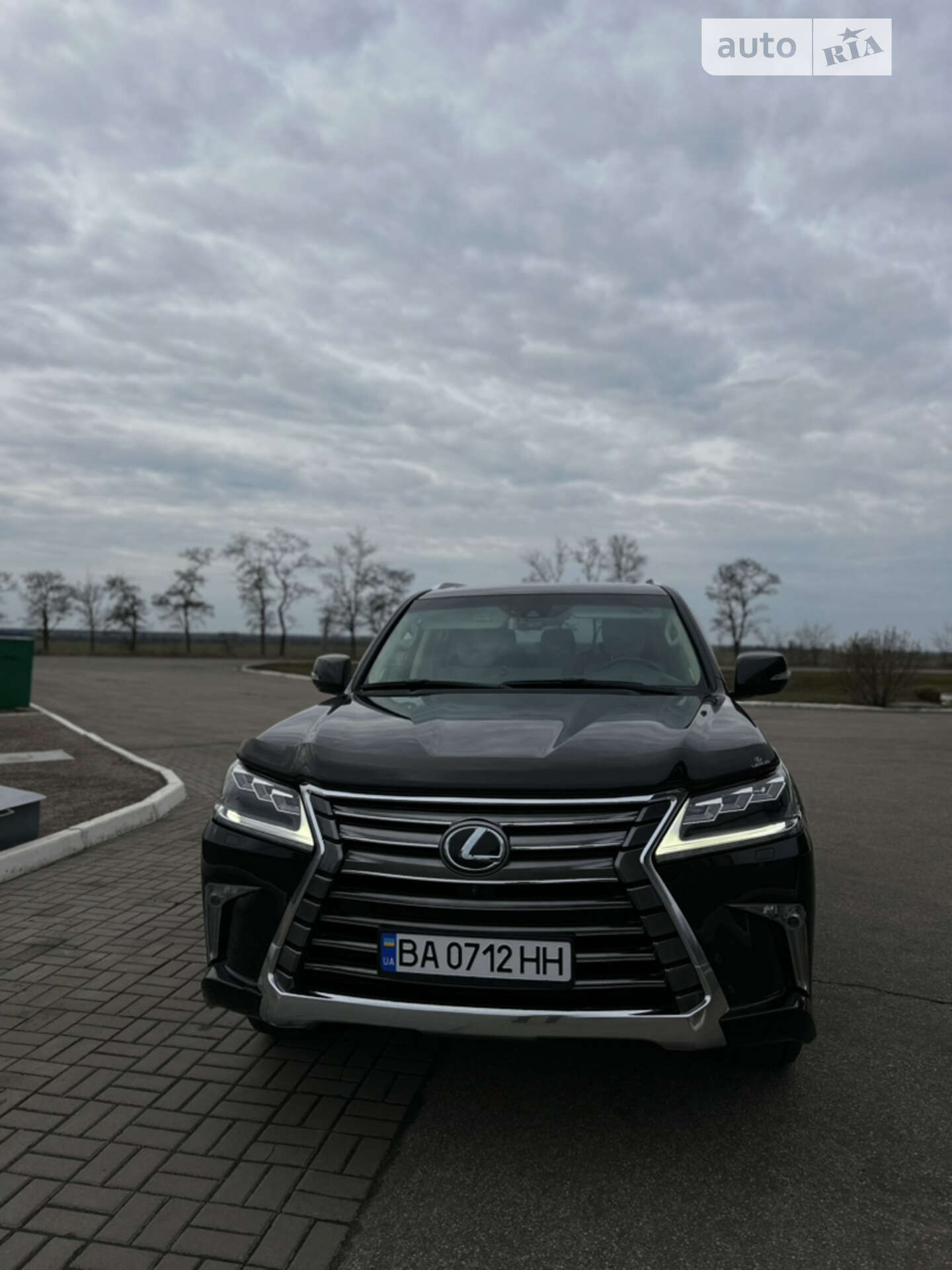 LEXUS LX 570 2016