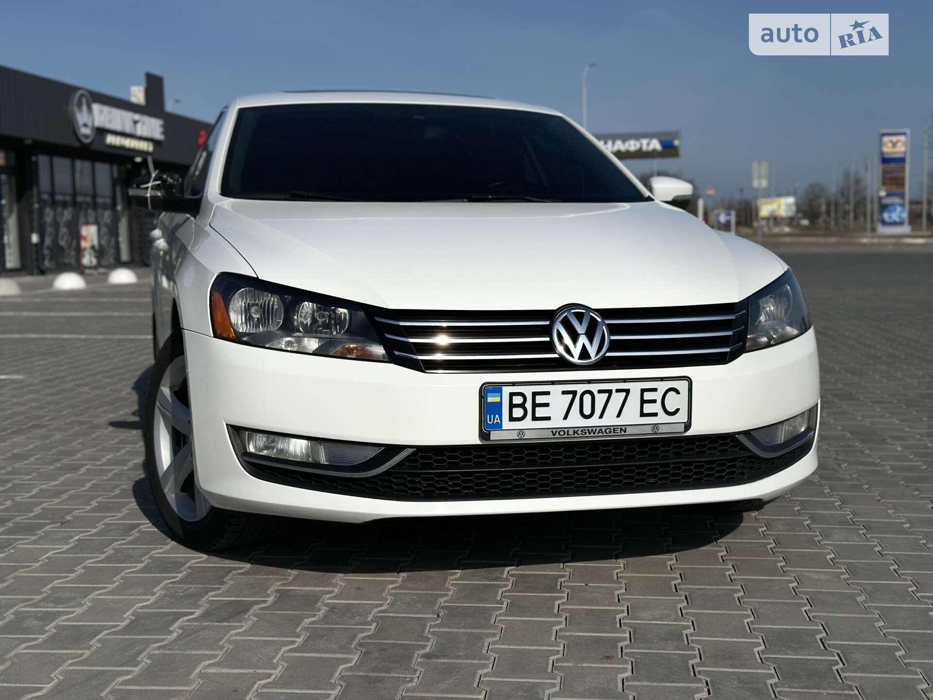 VOLKSWAGEN PASSAT 2013
