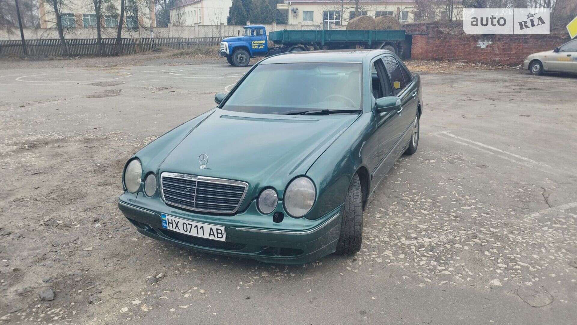 MERCEDES-BENZ E 220 CDI 2000