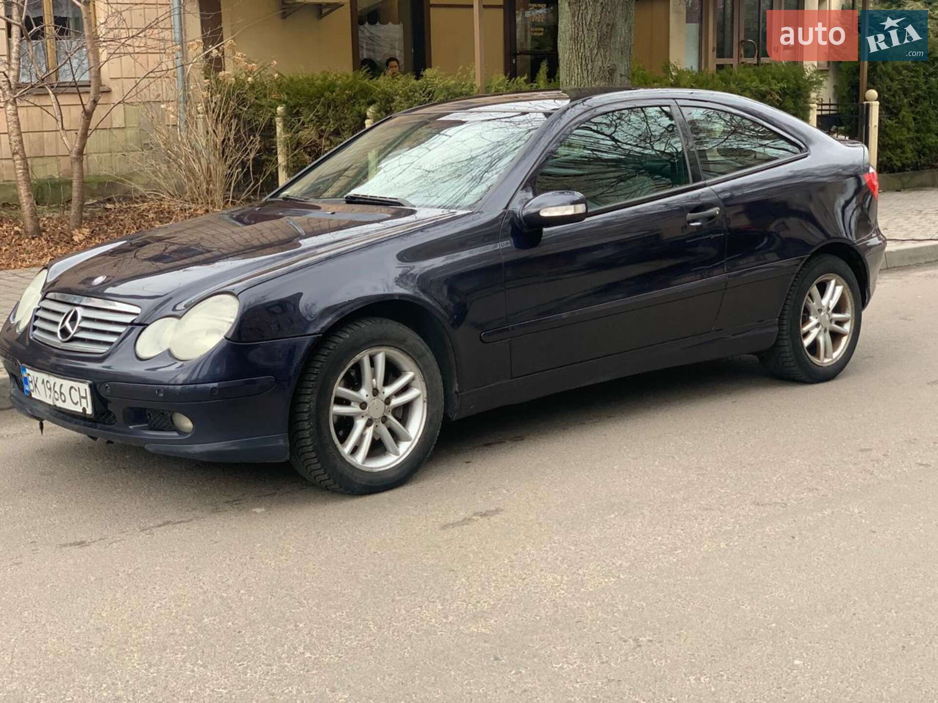 MERCEDES-BENZ C 220 D 2003
