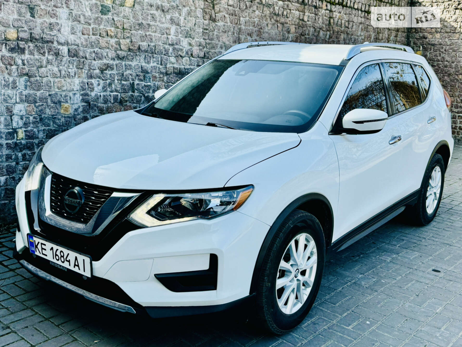 Головне фото звіту автомобіля NISSAN ROGUE 2019