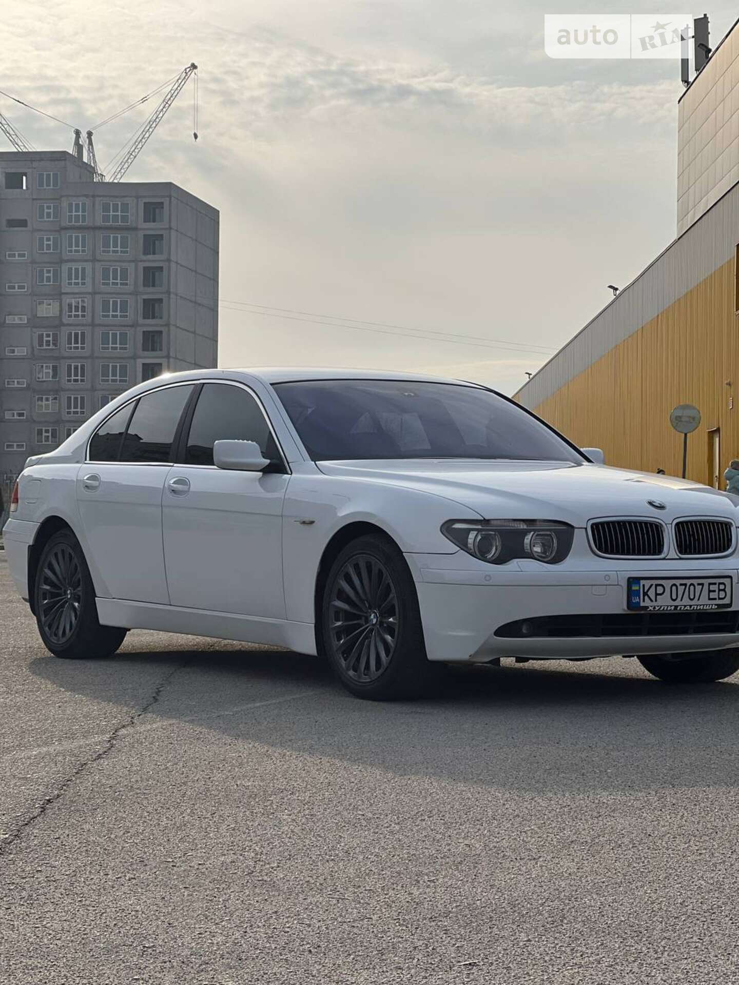 BMW 745I 2004