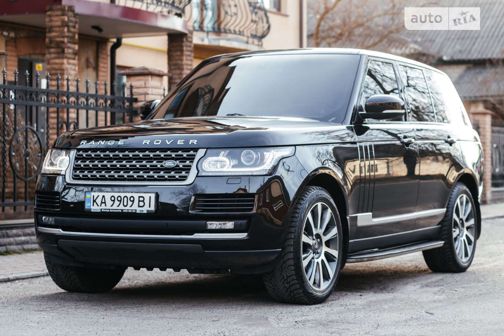 LAND ROVER RANGE ROVER VOQUE